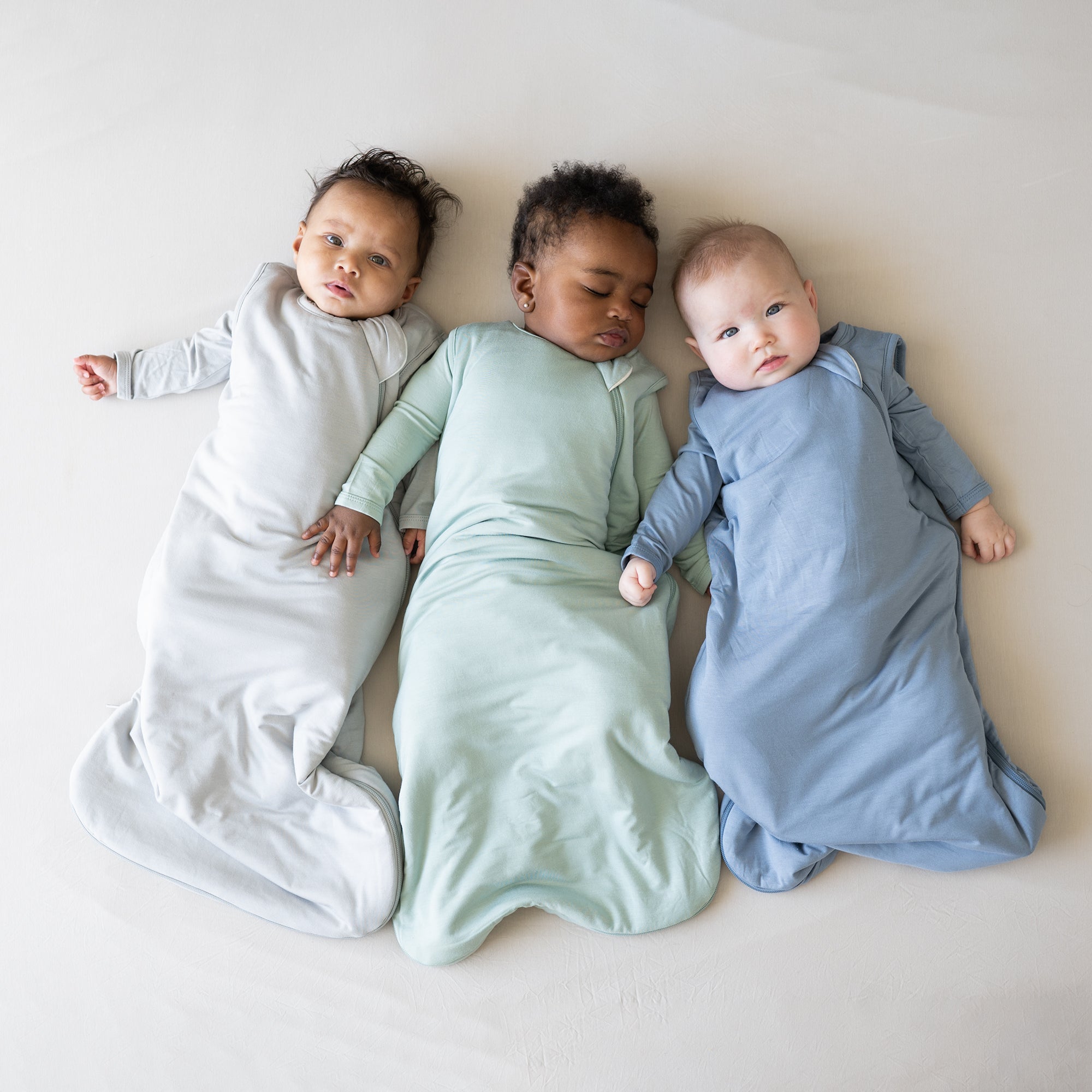 What Should My Baby Wear Under A Sleep Sack? – Dreamland Baby