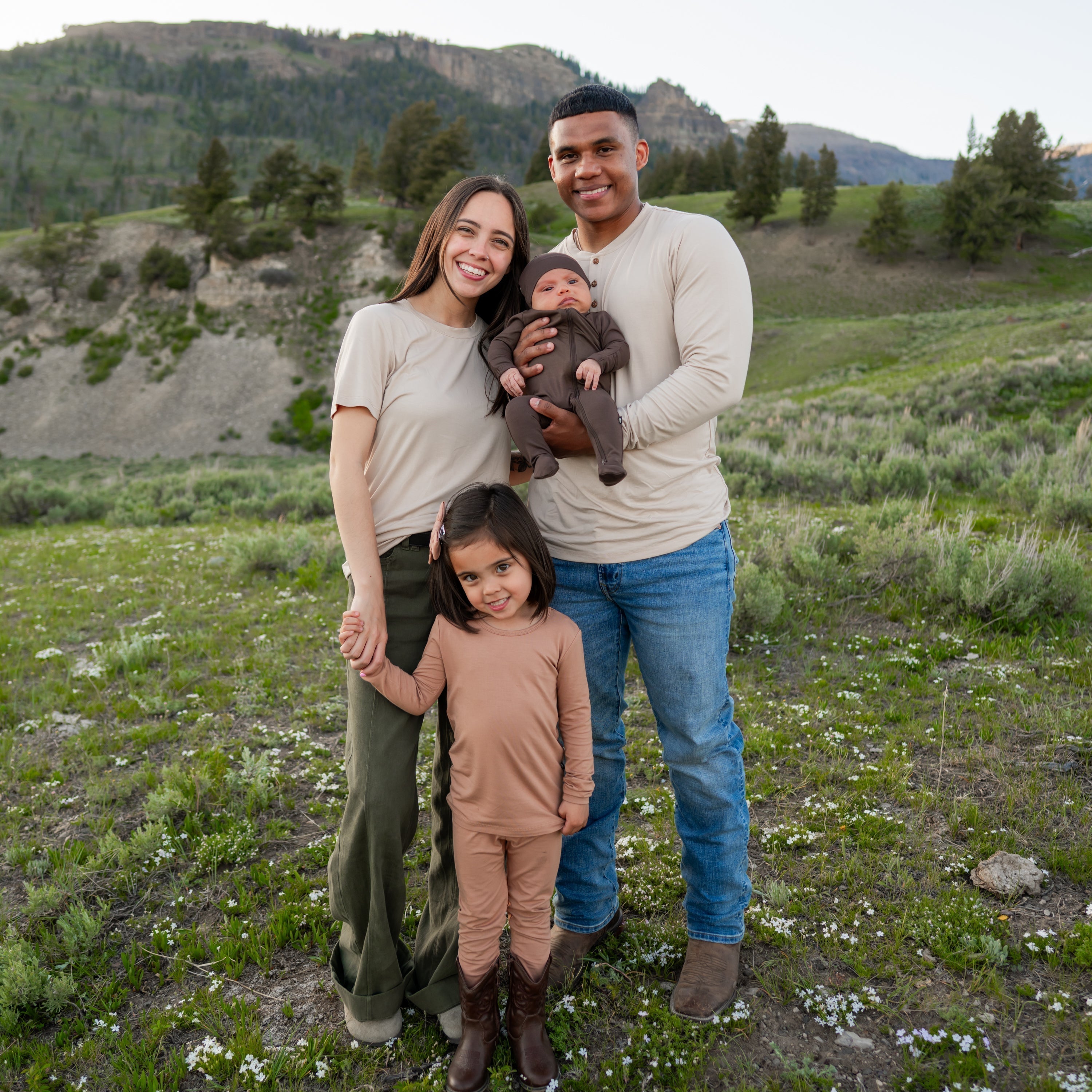 Outfits for Fall Family Photos