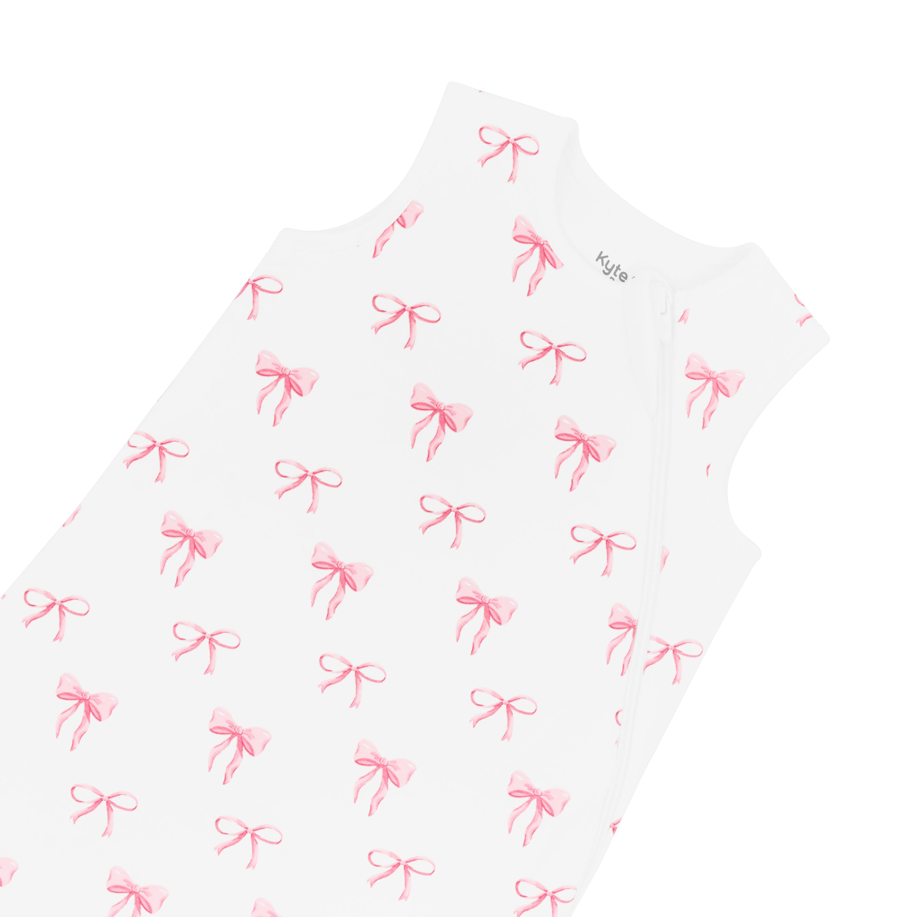 Zipper Garage on Sleep Bag in Bow 1.0