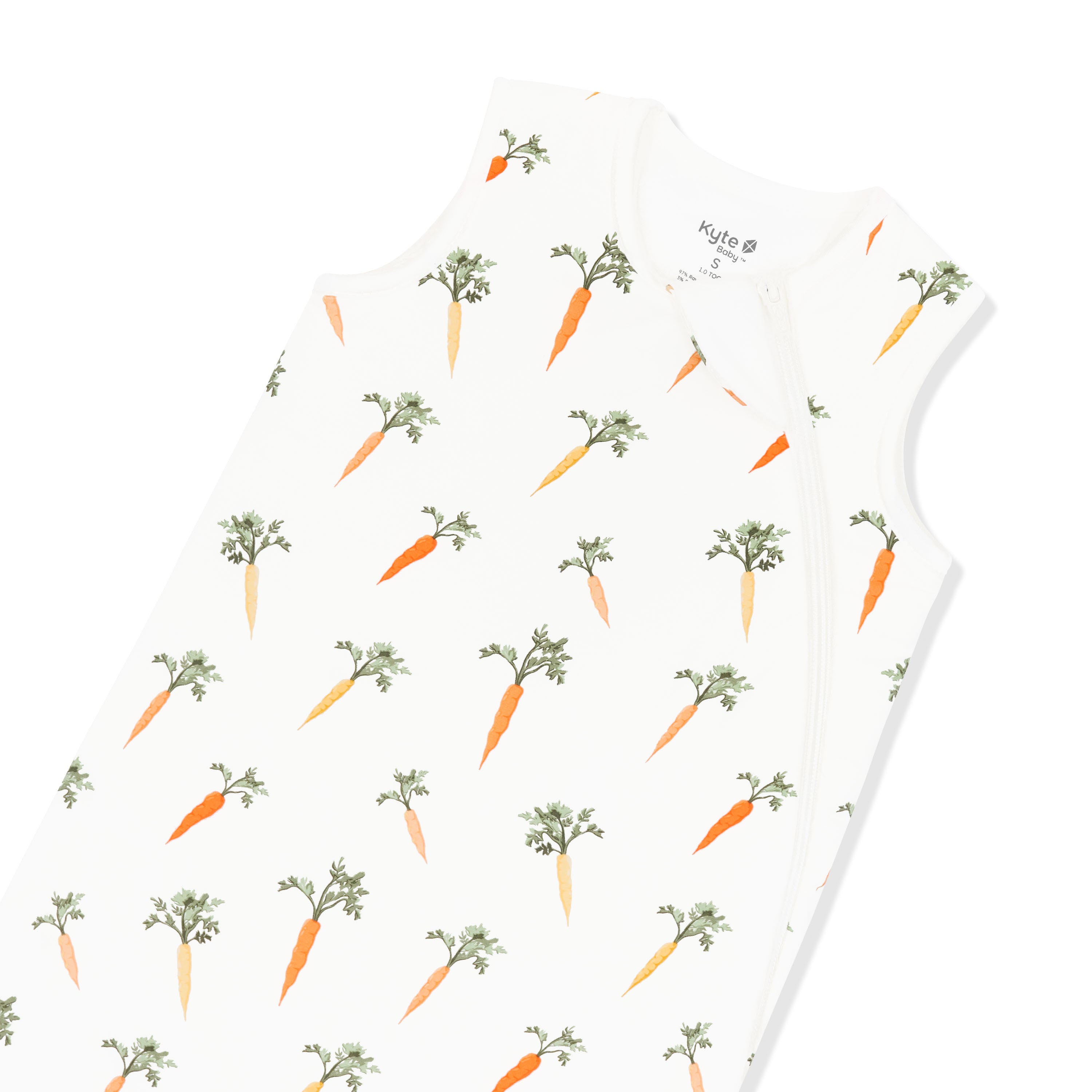 Close up of the zipper garage shown on the Sleep Bag in Carrot 1.0