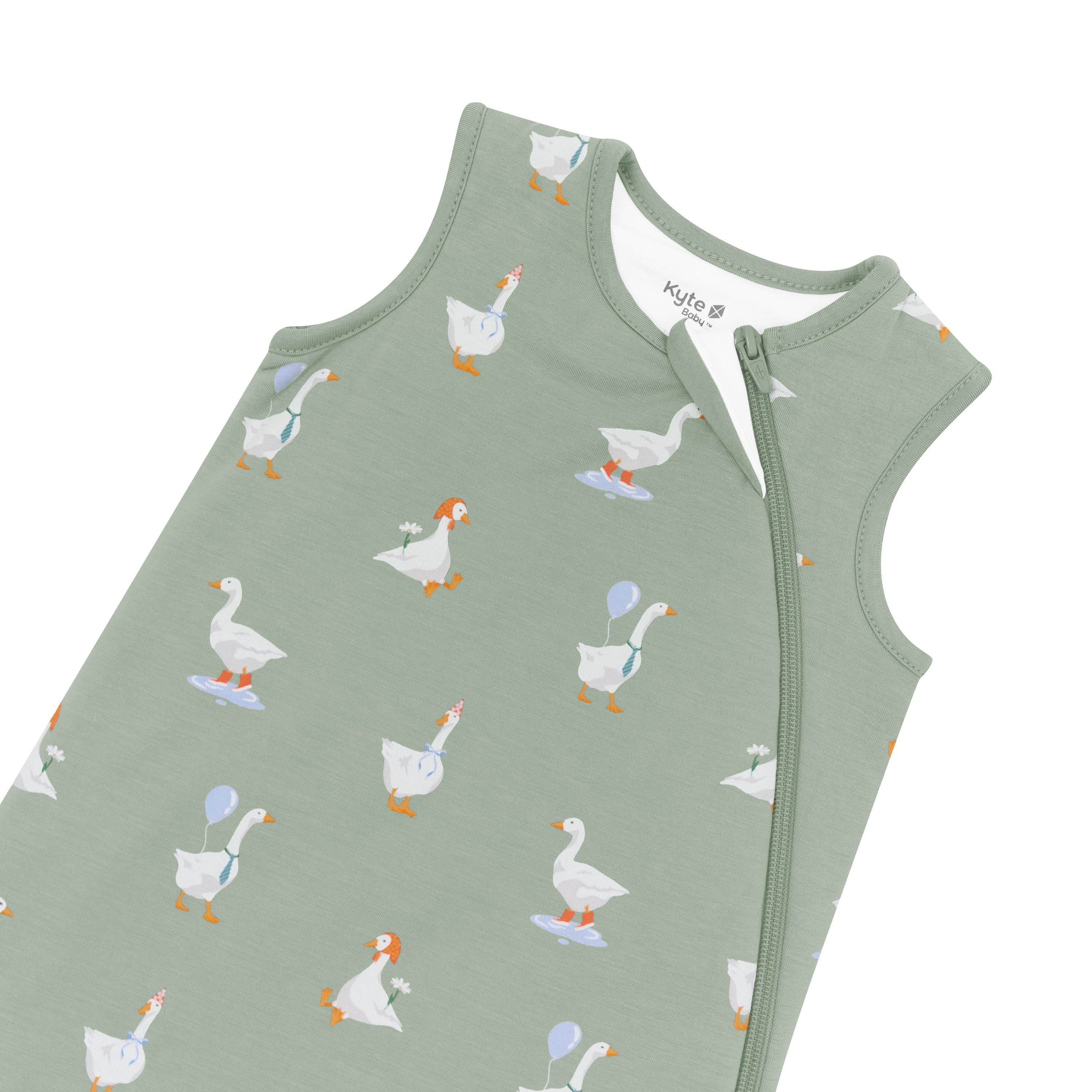 Zipper garage on Sleep Bag in Silly Goose 1.0