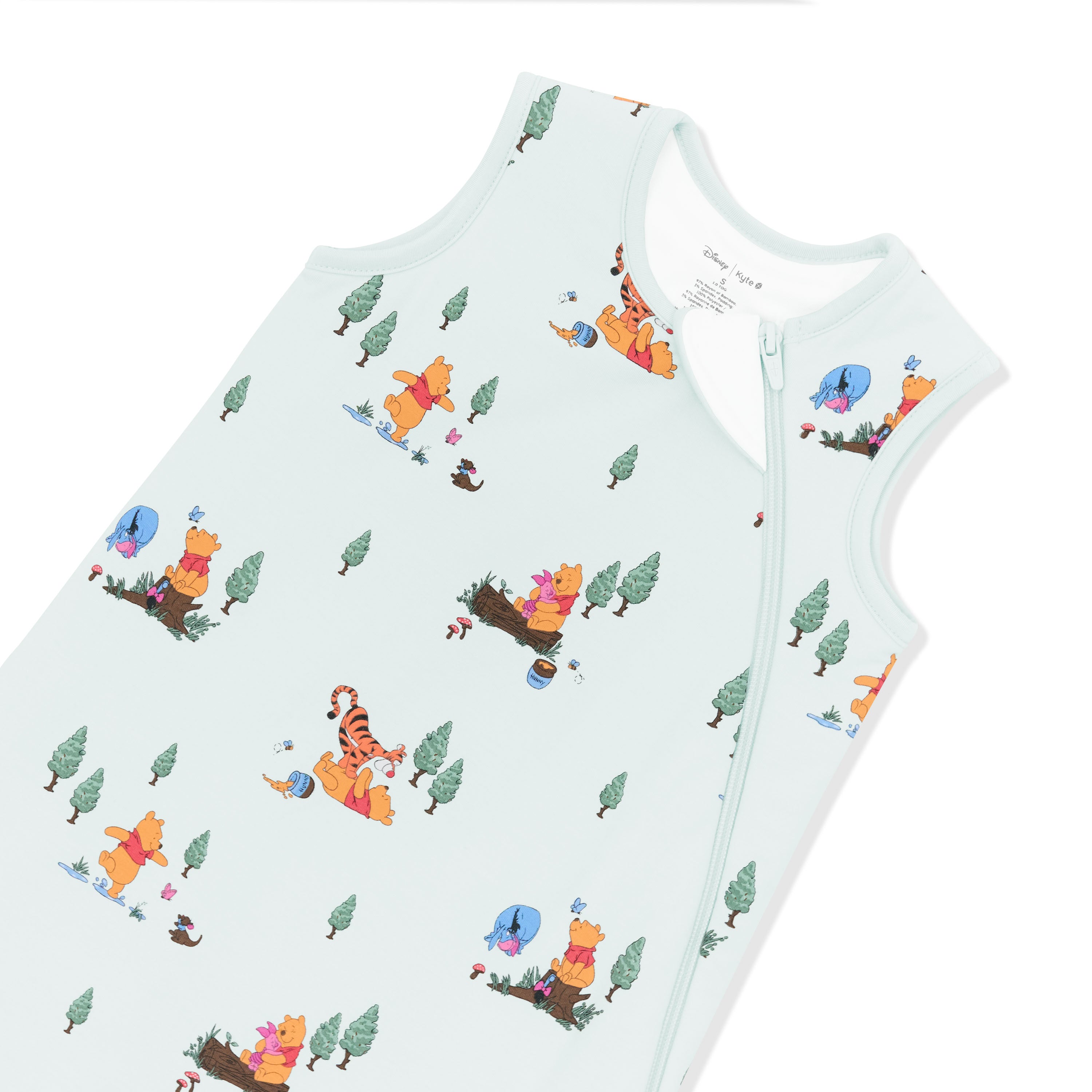 Close up of zipper garage and top zipper on the Sleep Bag in Winnie the Pooh Hundred Acre Wood 1.0