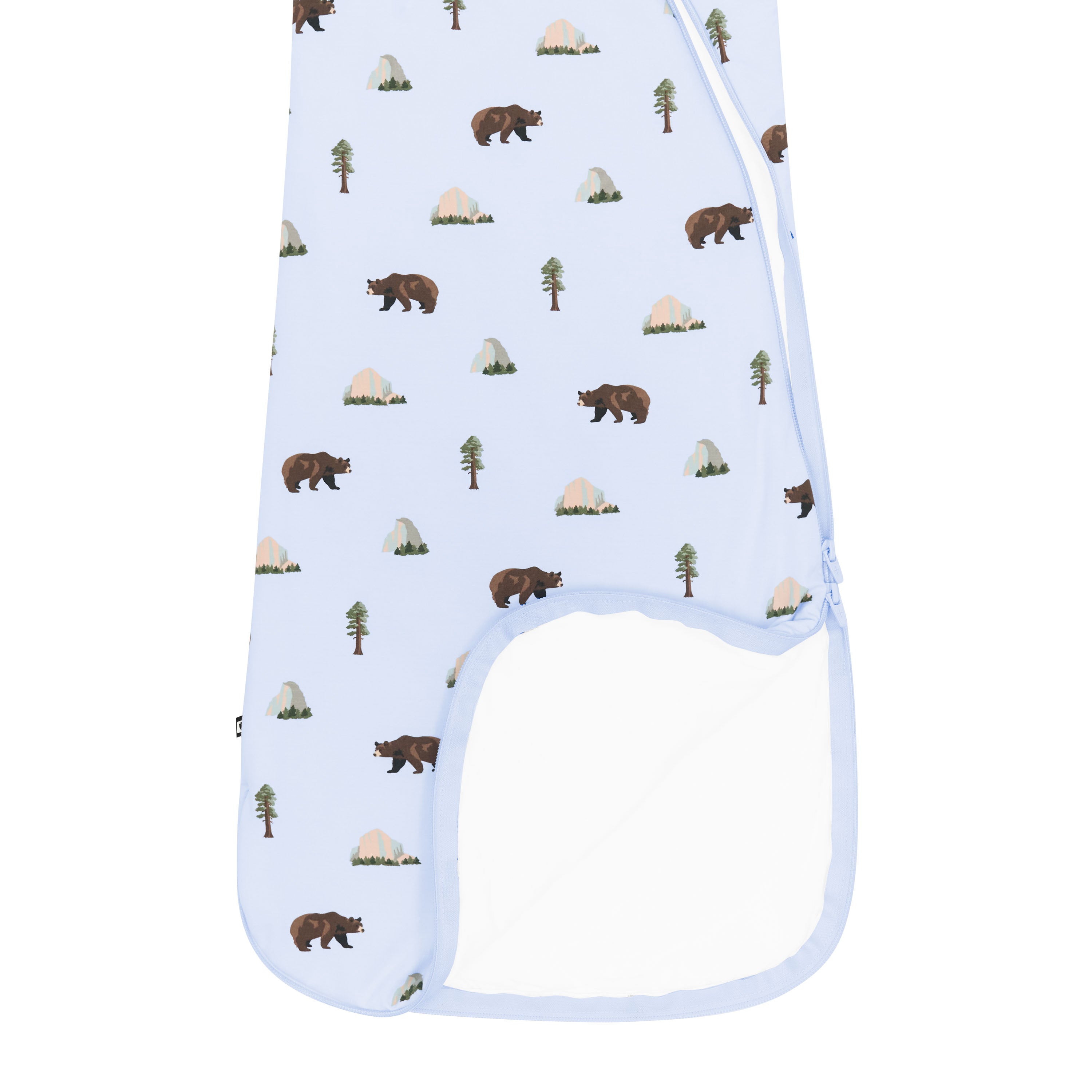 Sleep Bag in Yosemite 1.0 close up on bottom of dual zipper