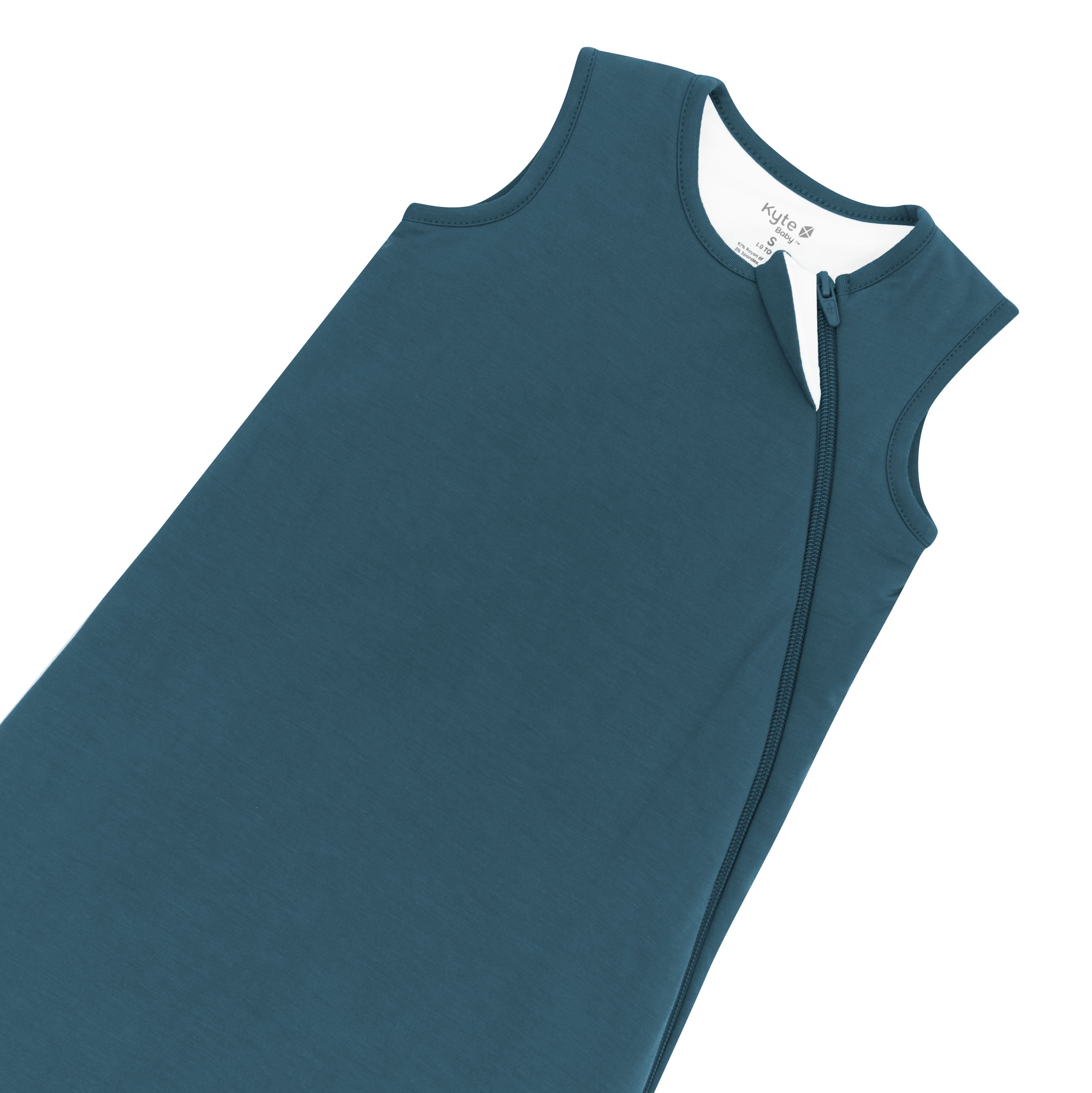 Zipper garage and top zipper shown on the Sleep Bag in Atlantic 1.0