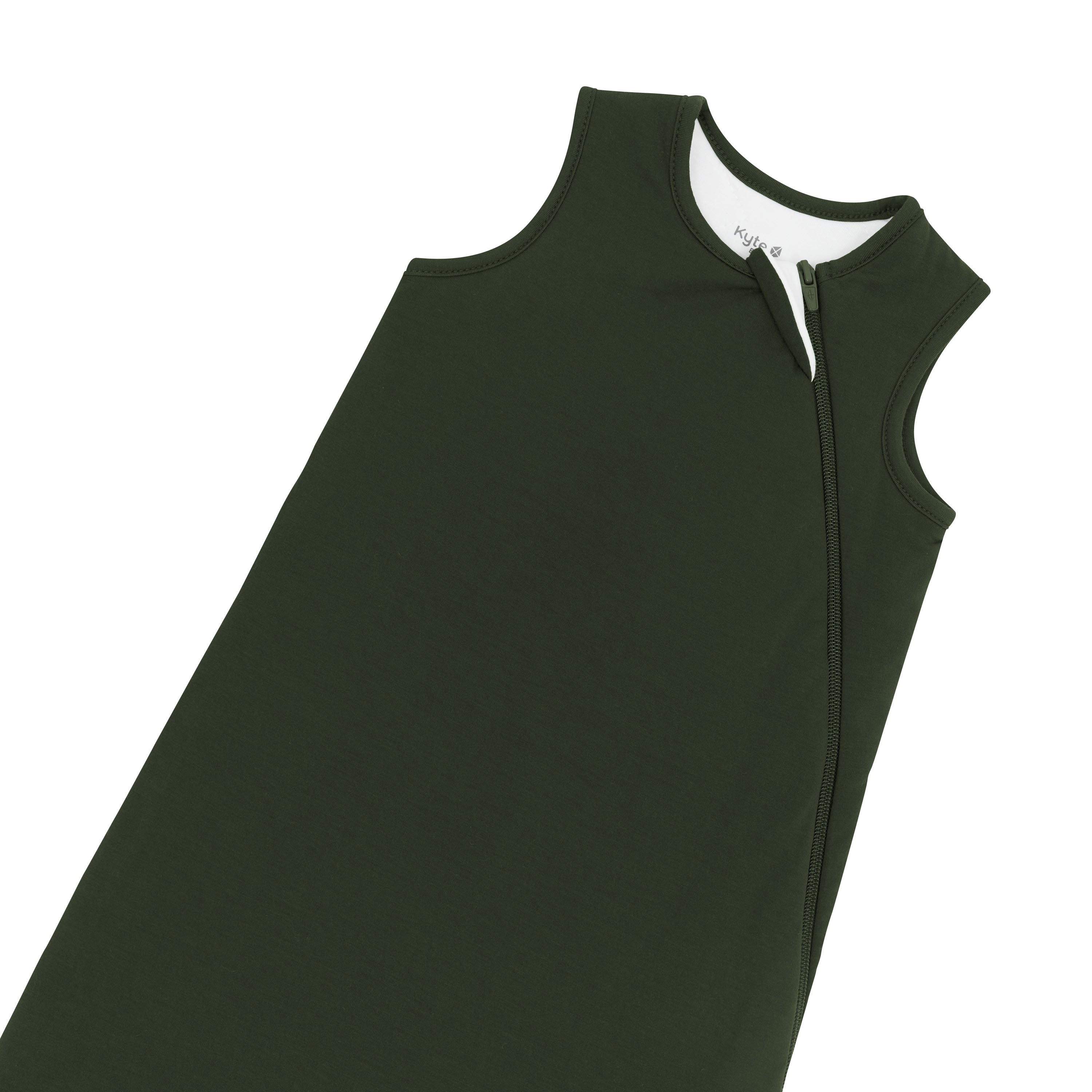 The zipper garage and top zipper shown on the Sleep Bag in Fir 1.0