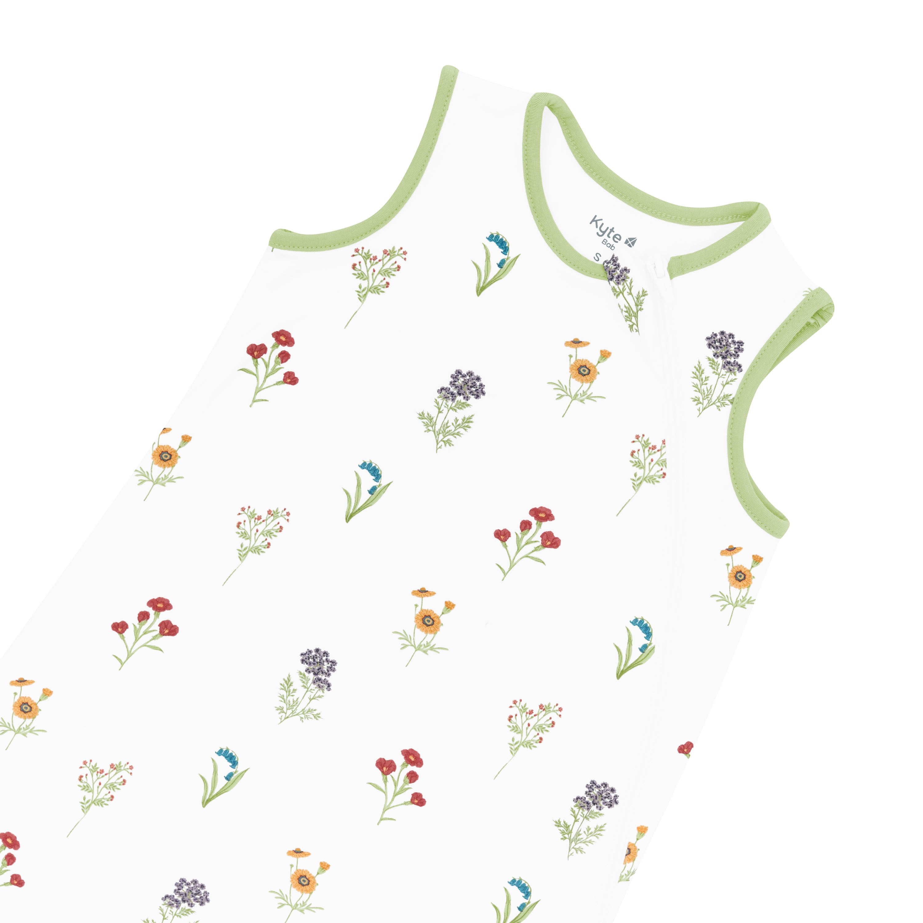 Sleep Bag in Wildflower 0.5 close up on dual zipper/zipper garage