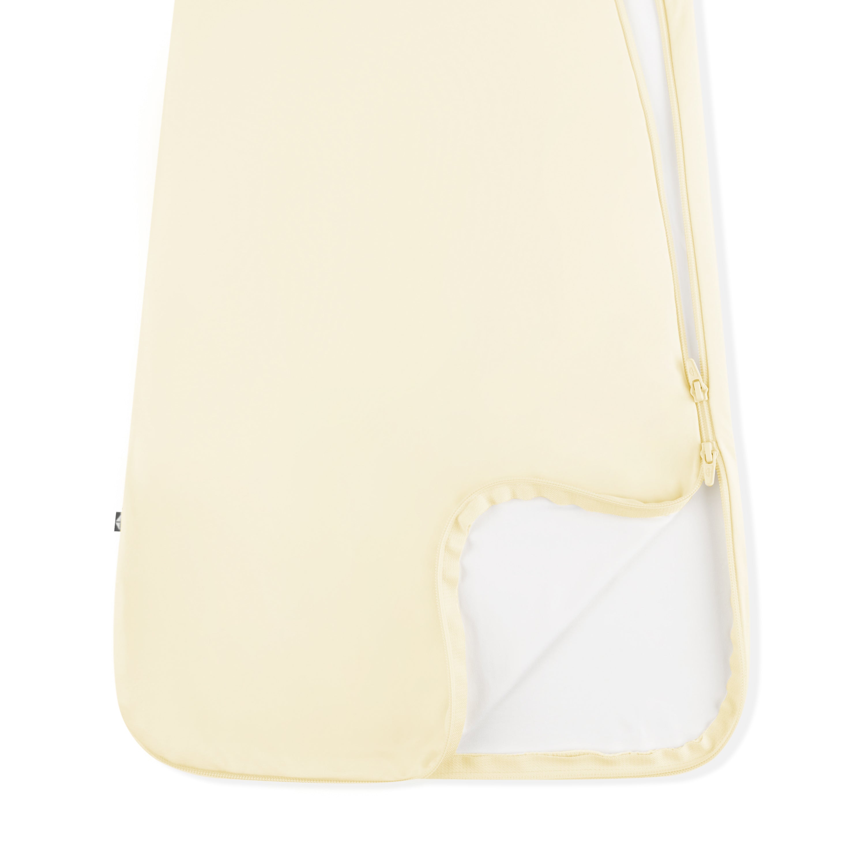 Double zipper shown on the Sleep Bag in Chamomile 0.5