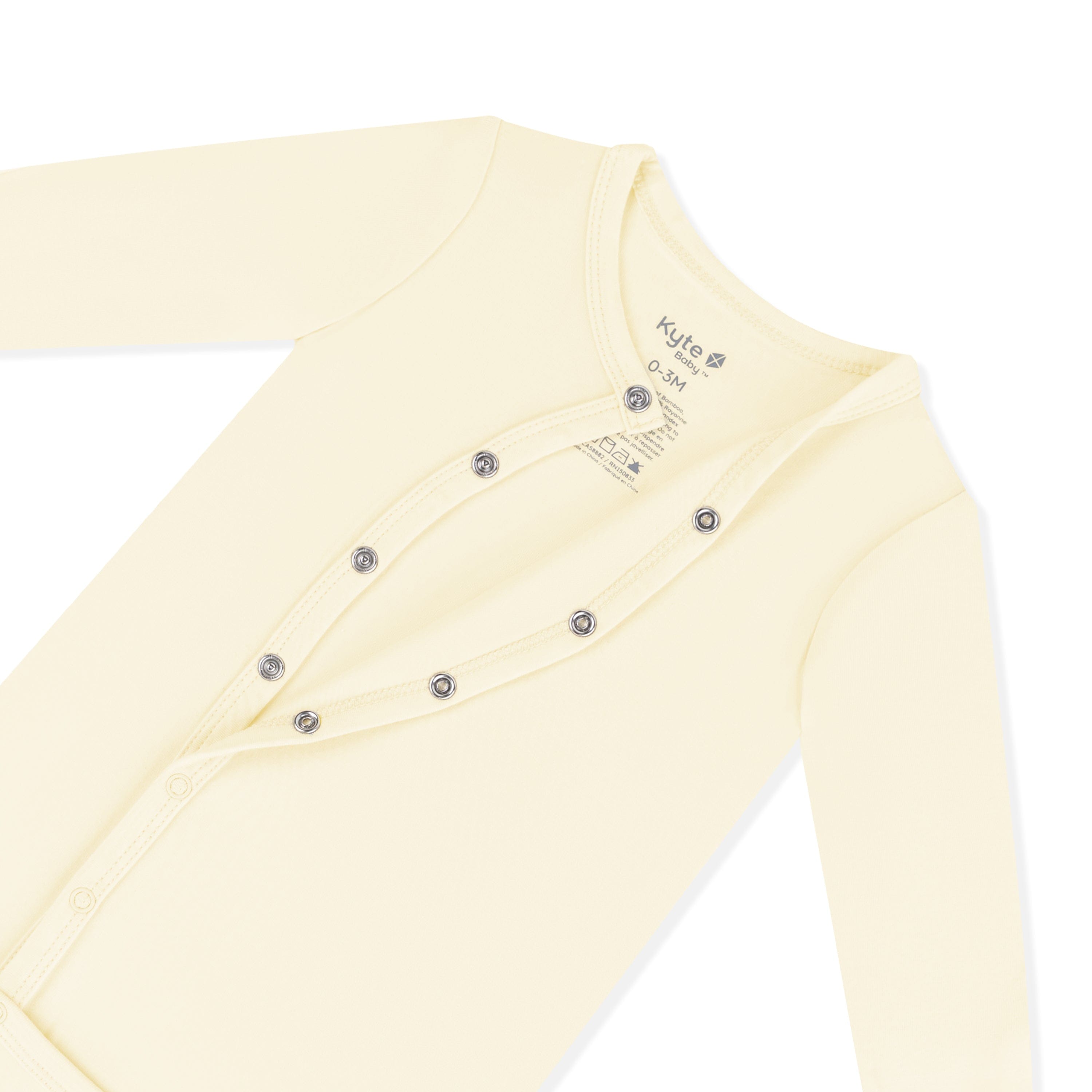 Snap closure shown on the Bundler in Chamomile