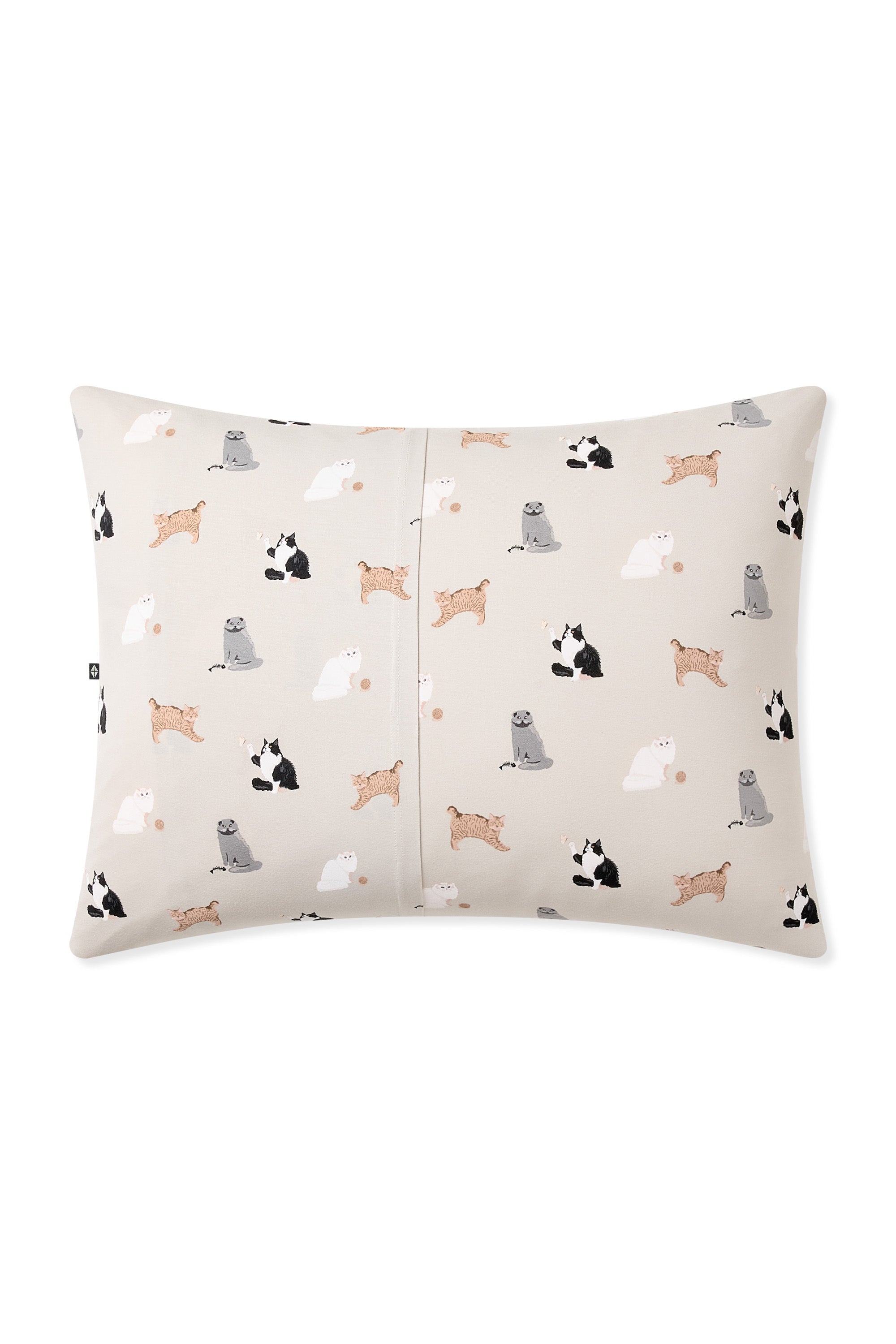 The back of the Toddler Pillowcase in Fluffy Cat showing the envelope closure