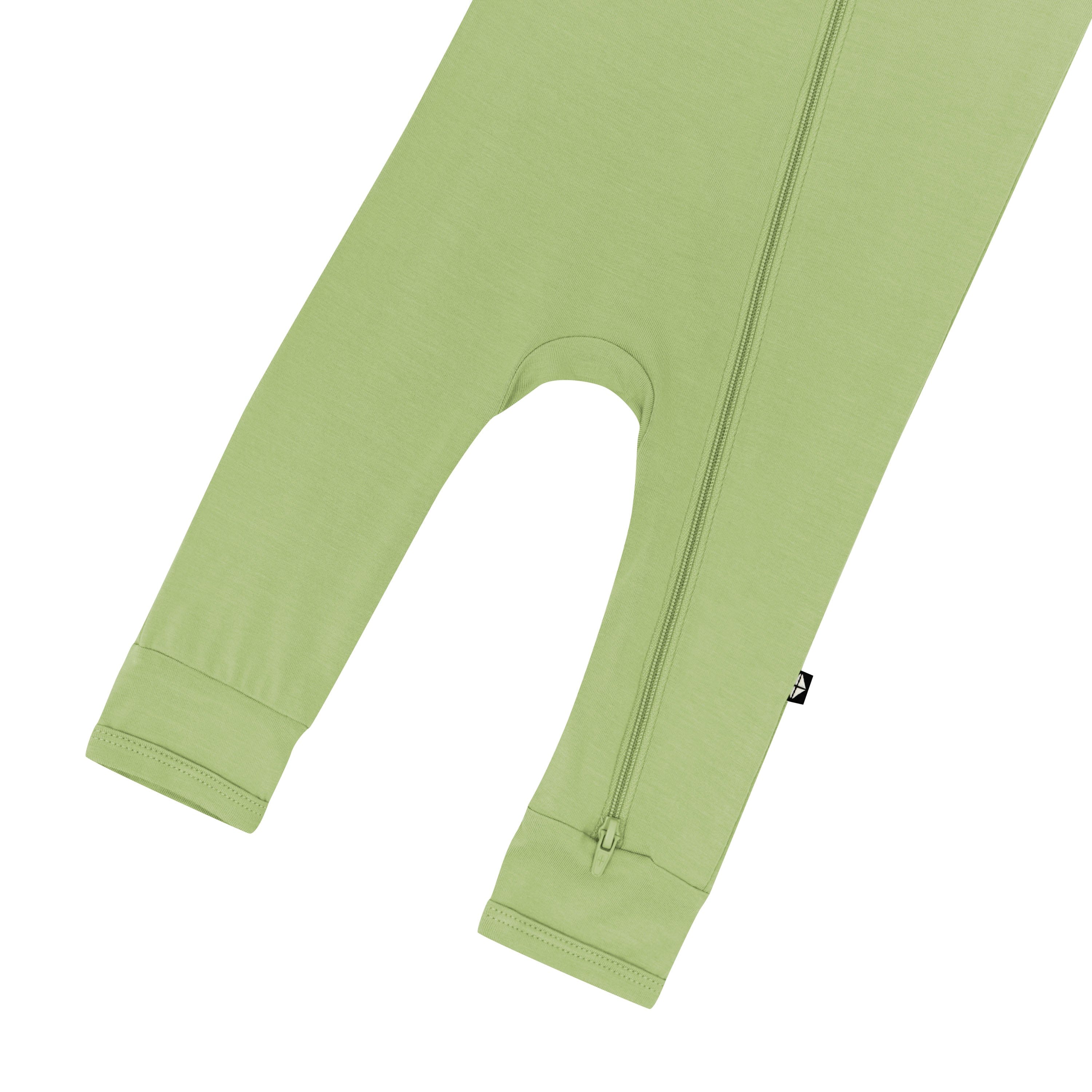 Dual zipper on Kyte Baby Zippered Romper in Honu green