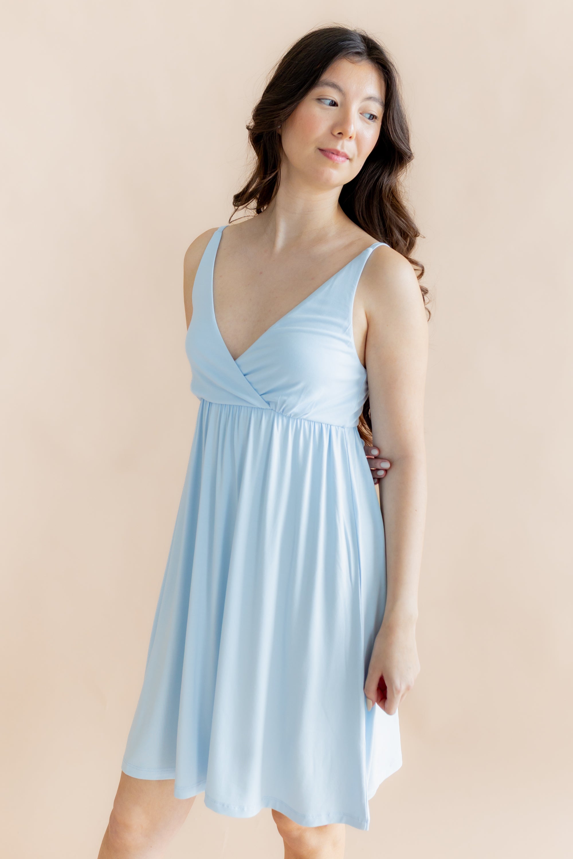 Female modeling the Women's Nightgown in Breeze