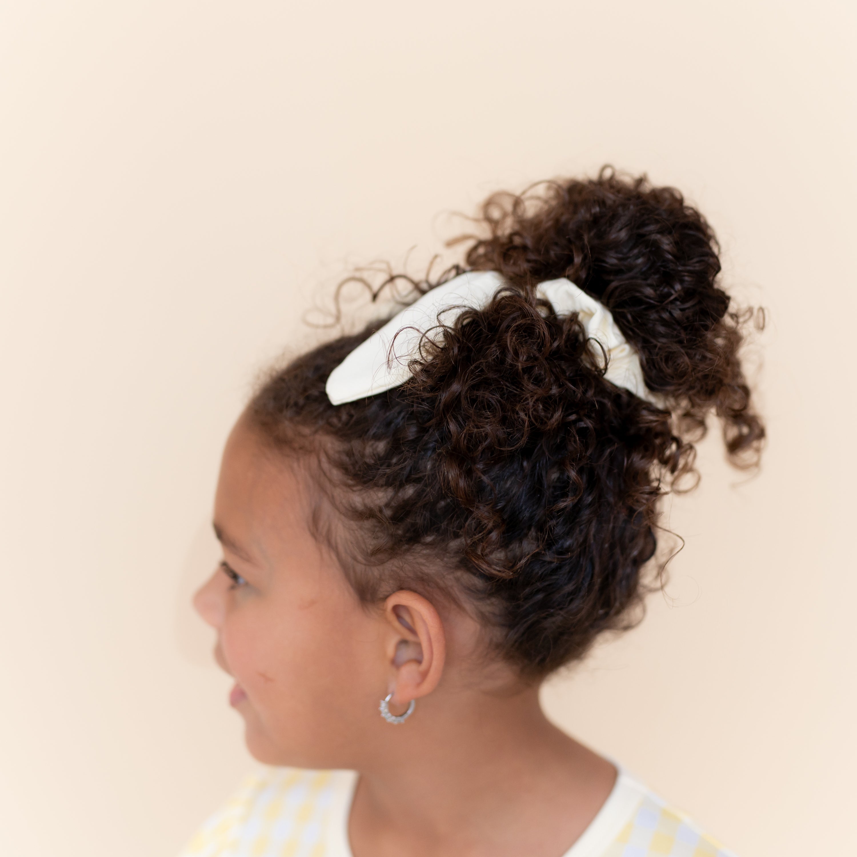Scrunchie in Chamomile in young girls hair