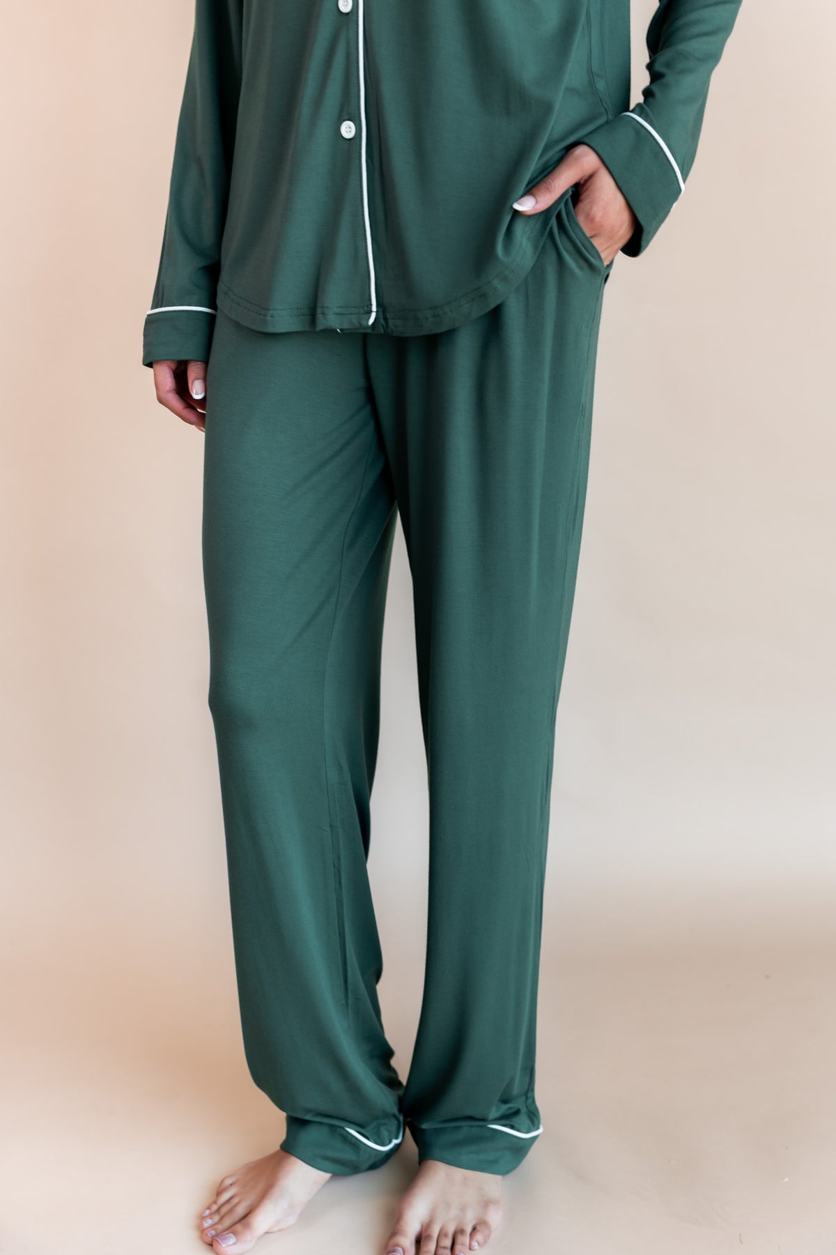 Long-Sleeved Women's Pajama Set in Cypress