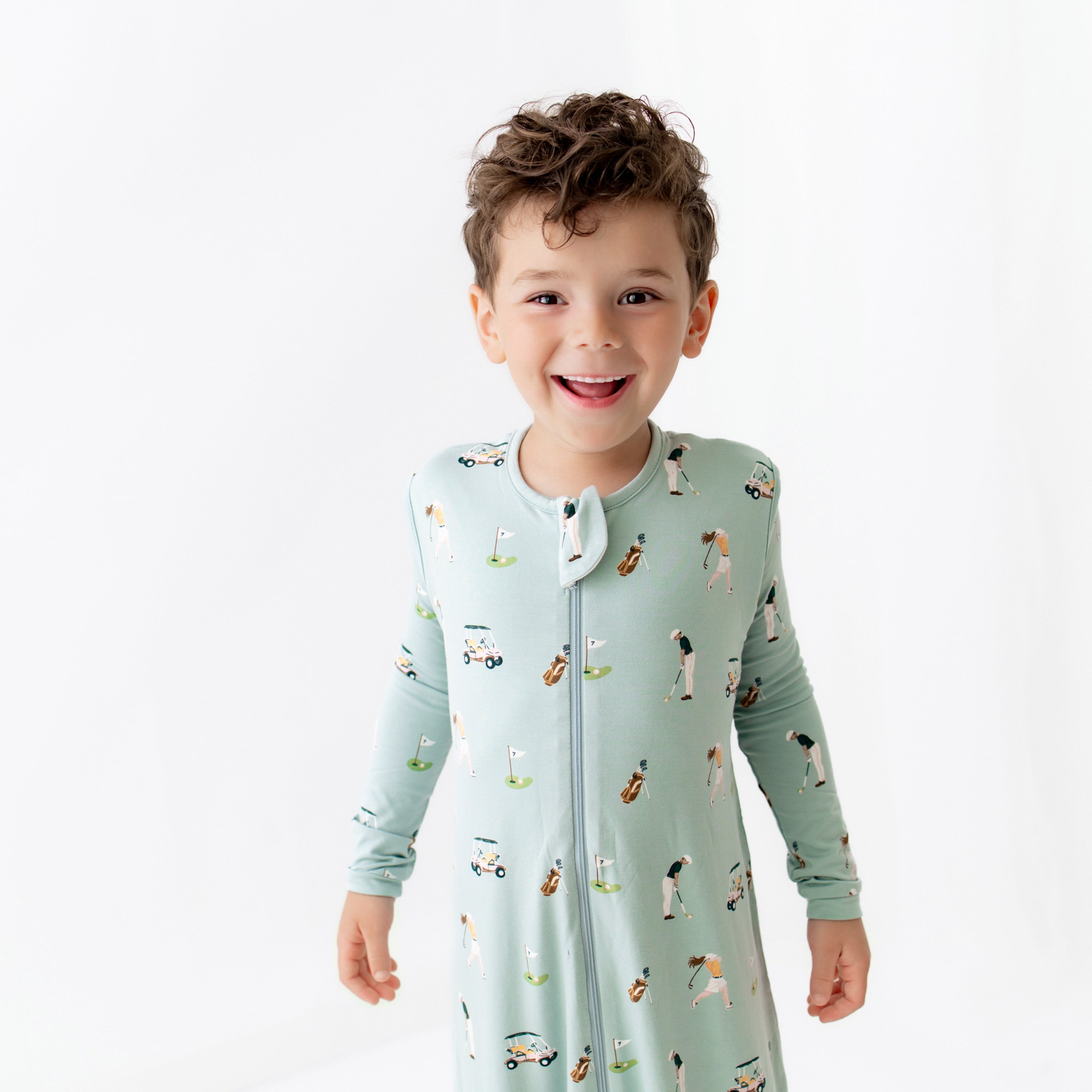 Close up of toddler wearing Sleep Bag Walker in Golf 0.5