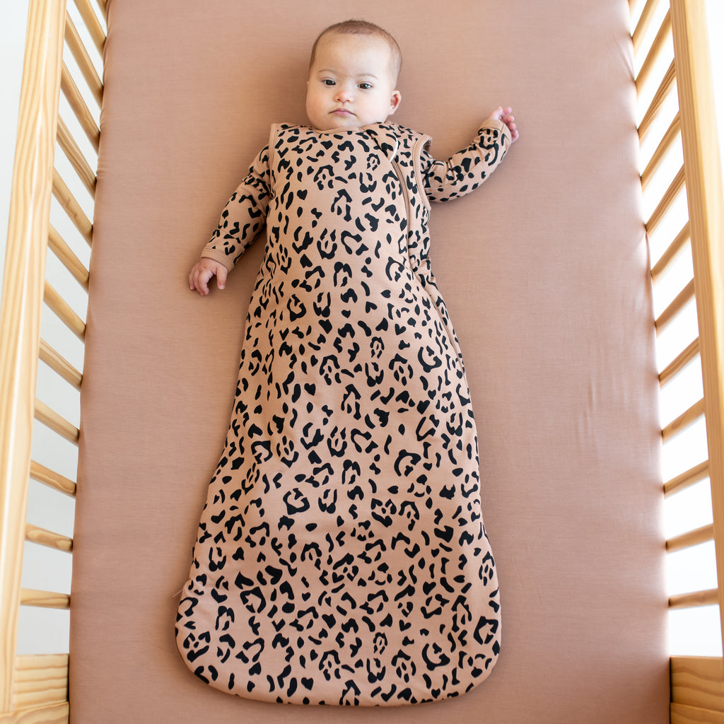 Sleep Bag in Latte Leopard 1.0