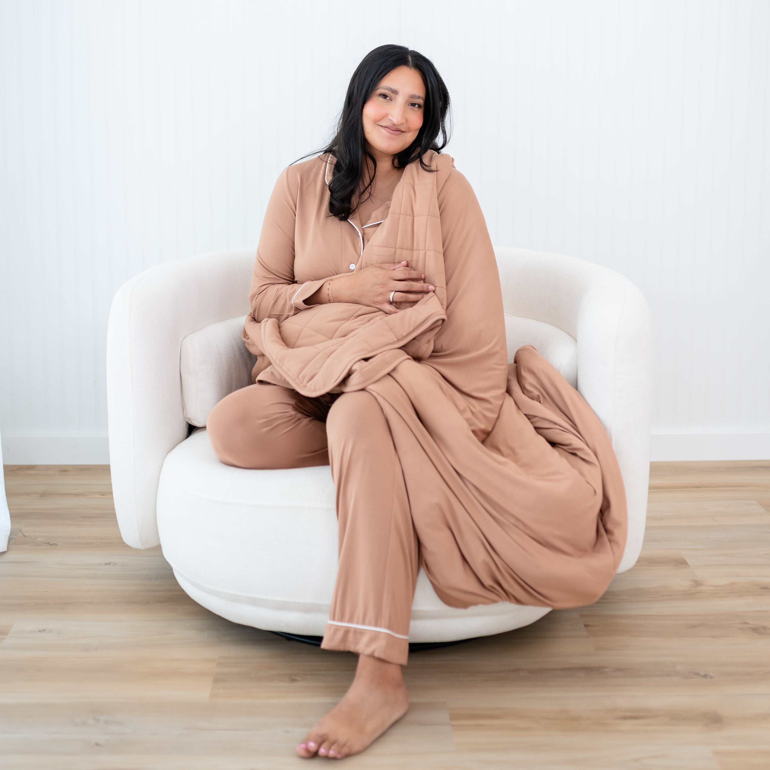 Long-Sleeved Women's Pajama Set in Latte with Cloud Trim