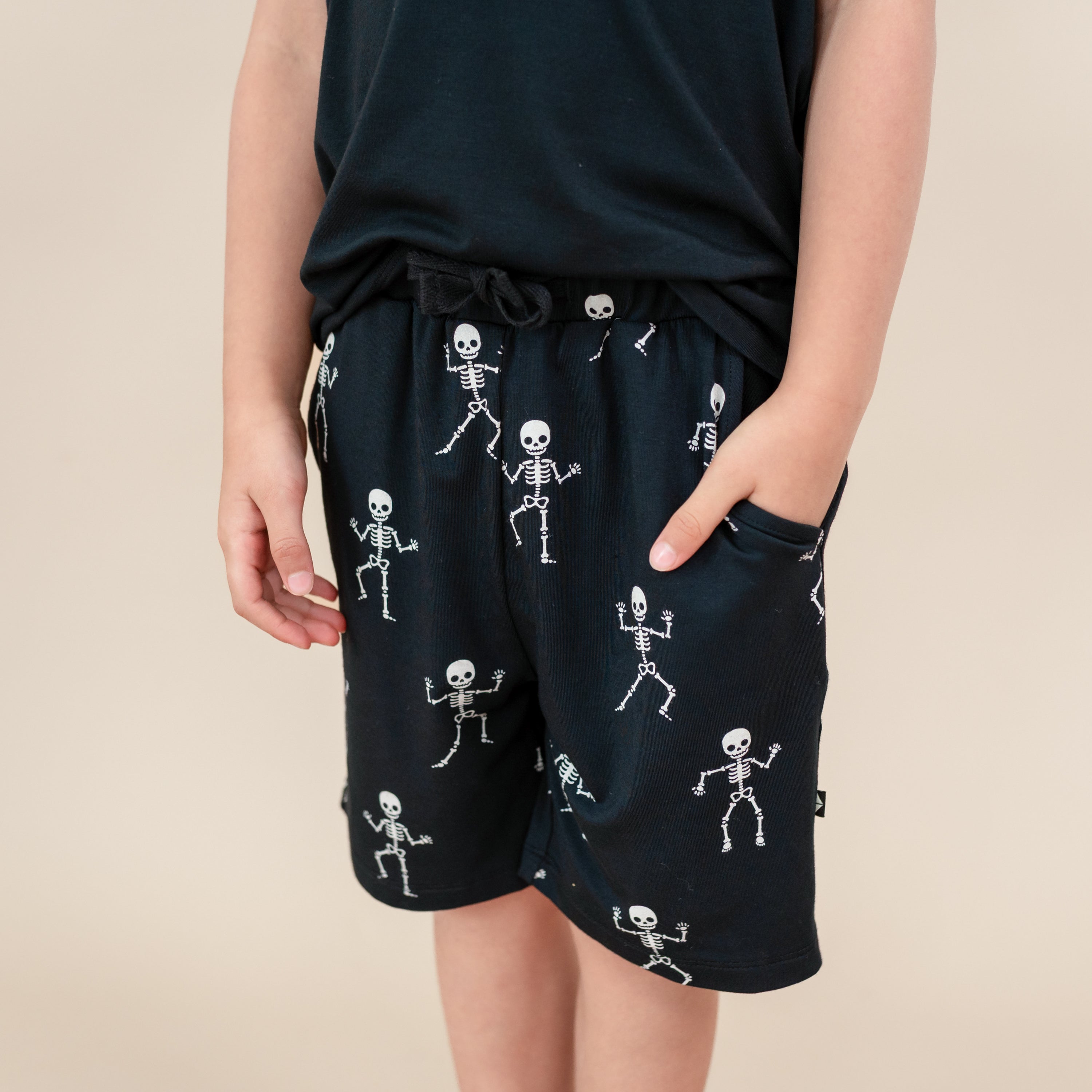 Close up of the Drawstring Short in Skeleton on a model