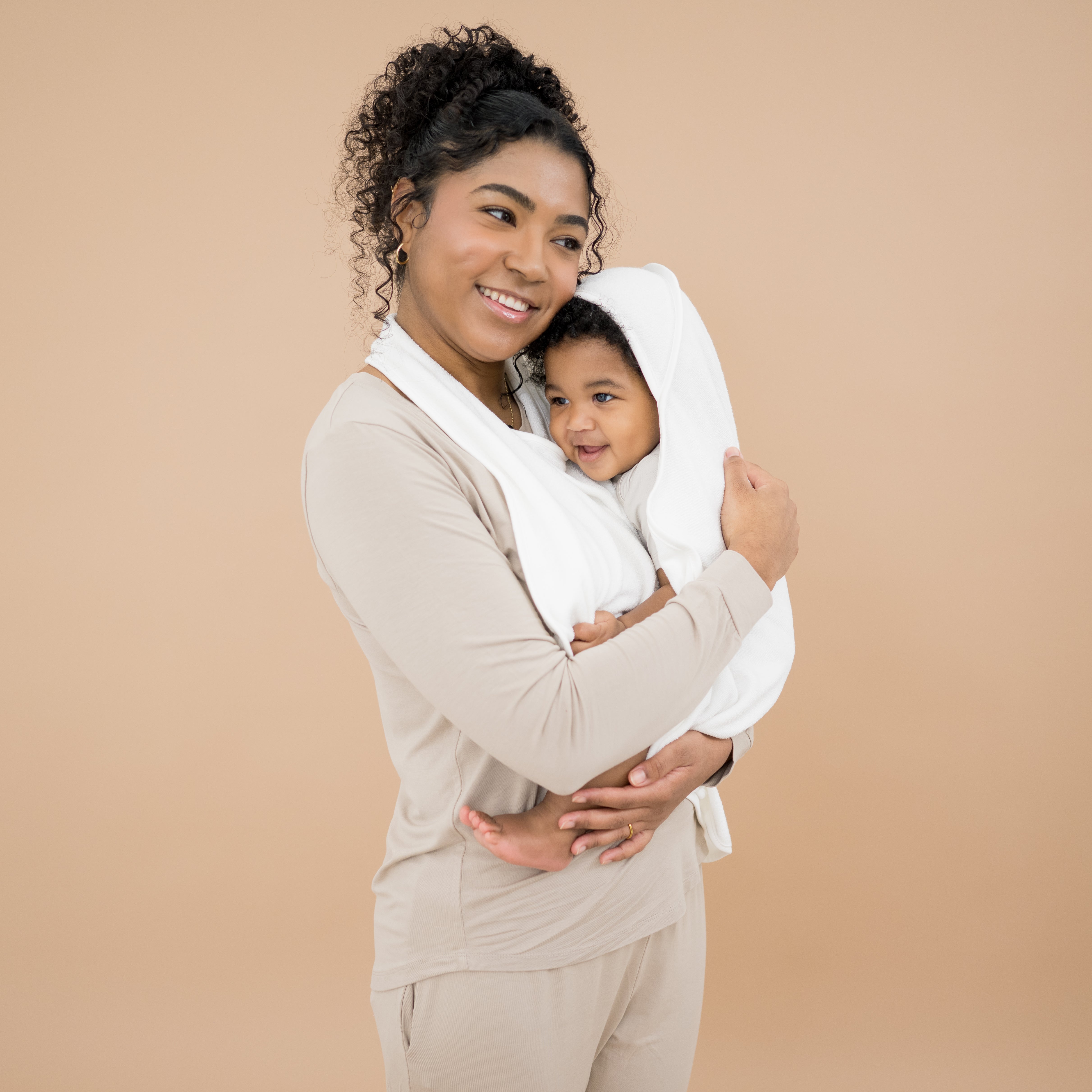 Mom and baby using Bamboo Terry Apron Bath Towel in Cloud