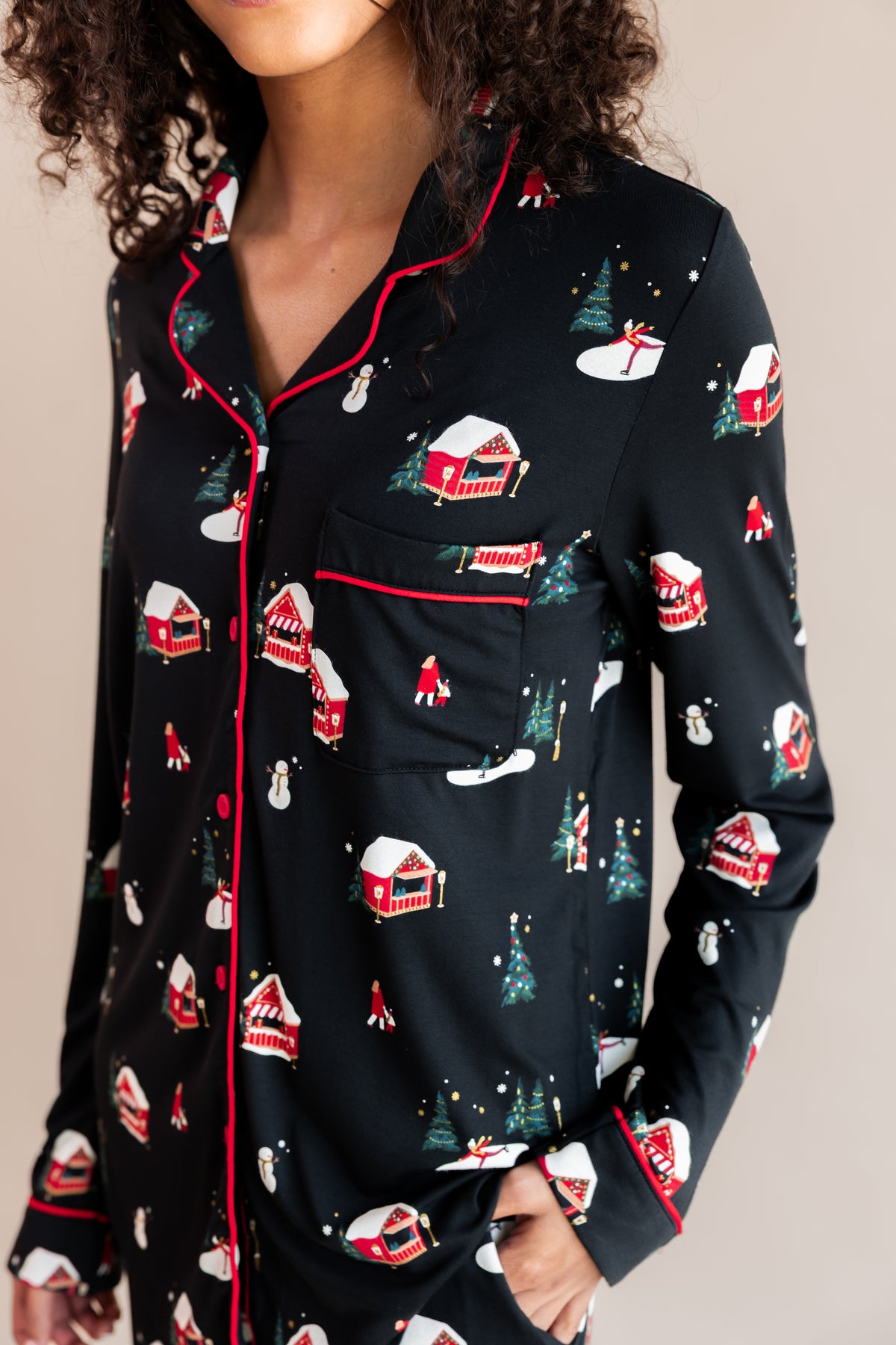 Long-Sleeved Women's Pajama Set in Winter Wonderland