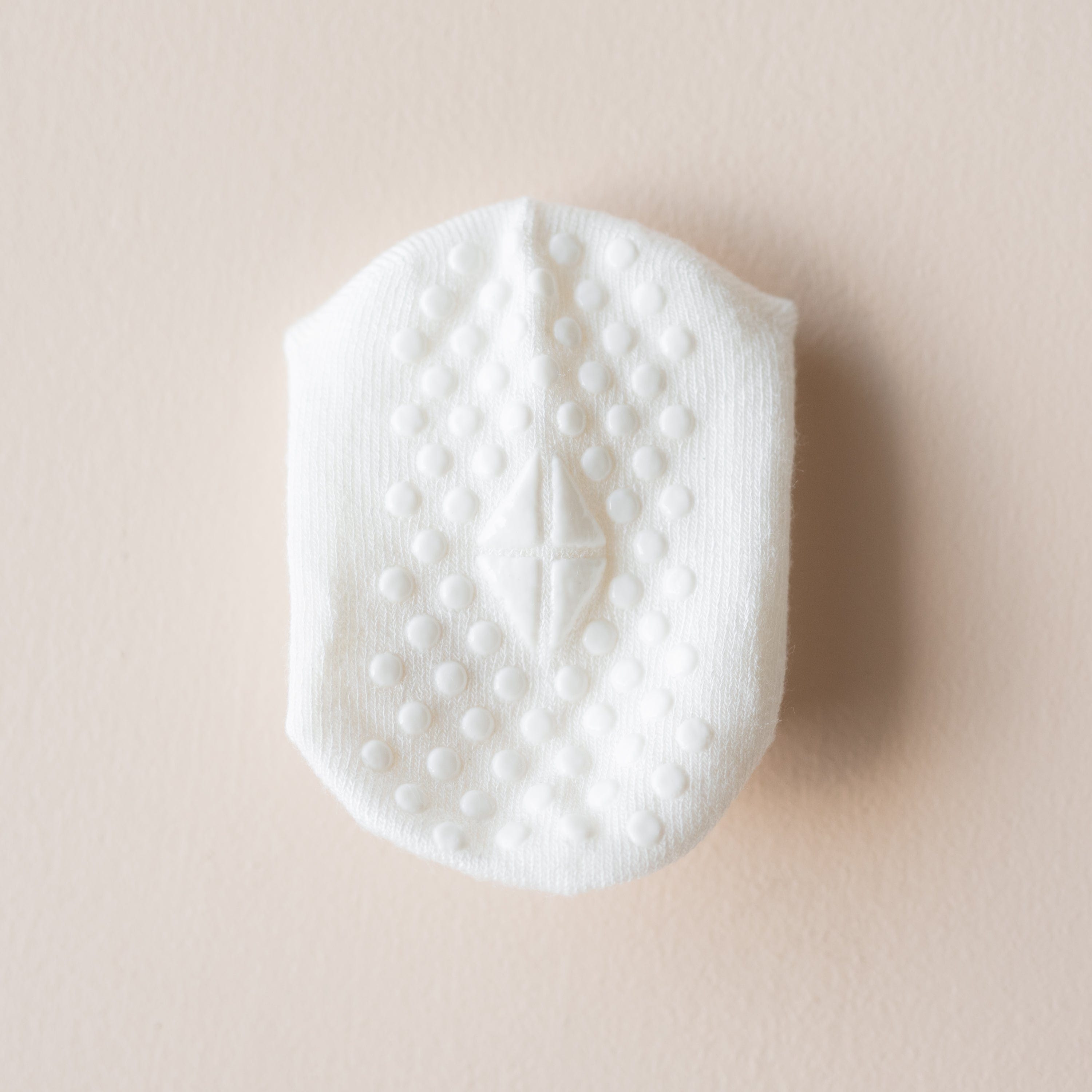 Grips on Kyte Baby Ankle Sock in Cloud