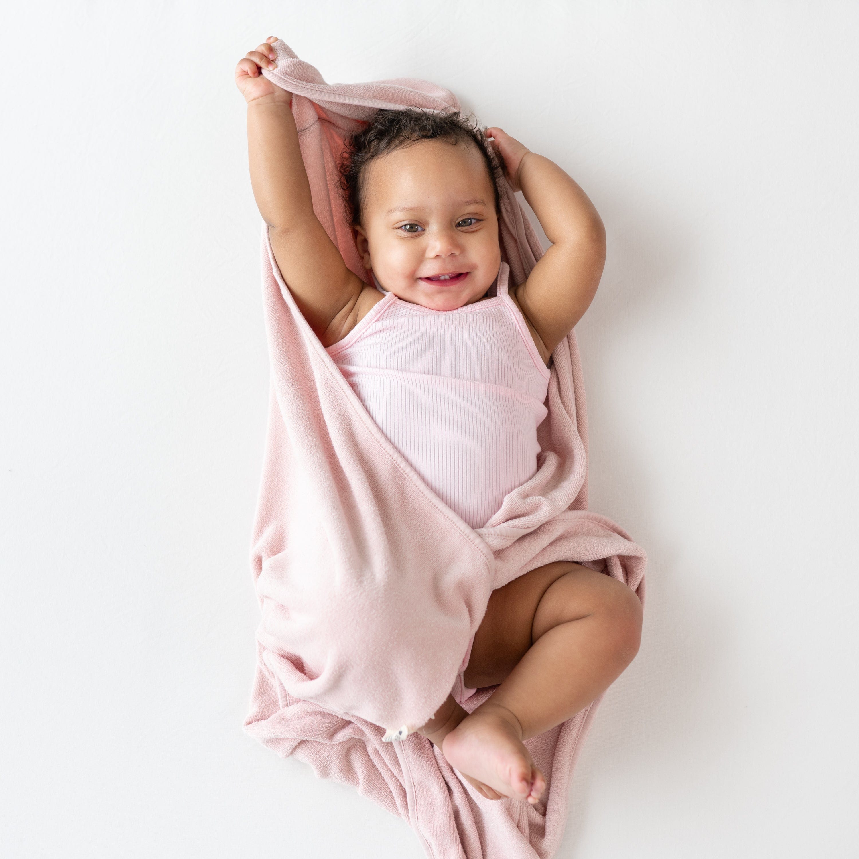 Kyte Baby Hooded Bath Towel Blush / Infant Hooded Bath Towel in Blush