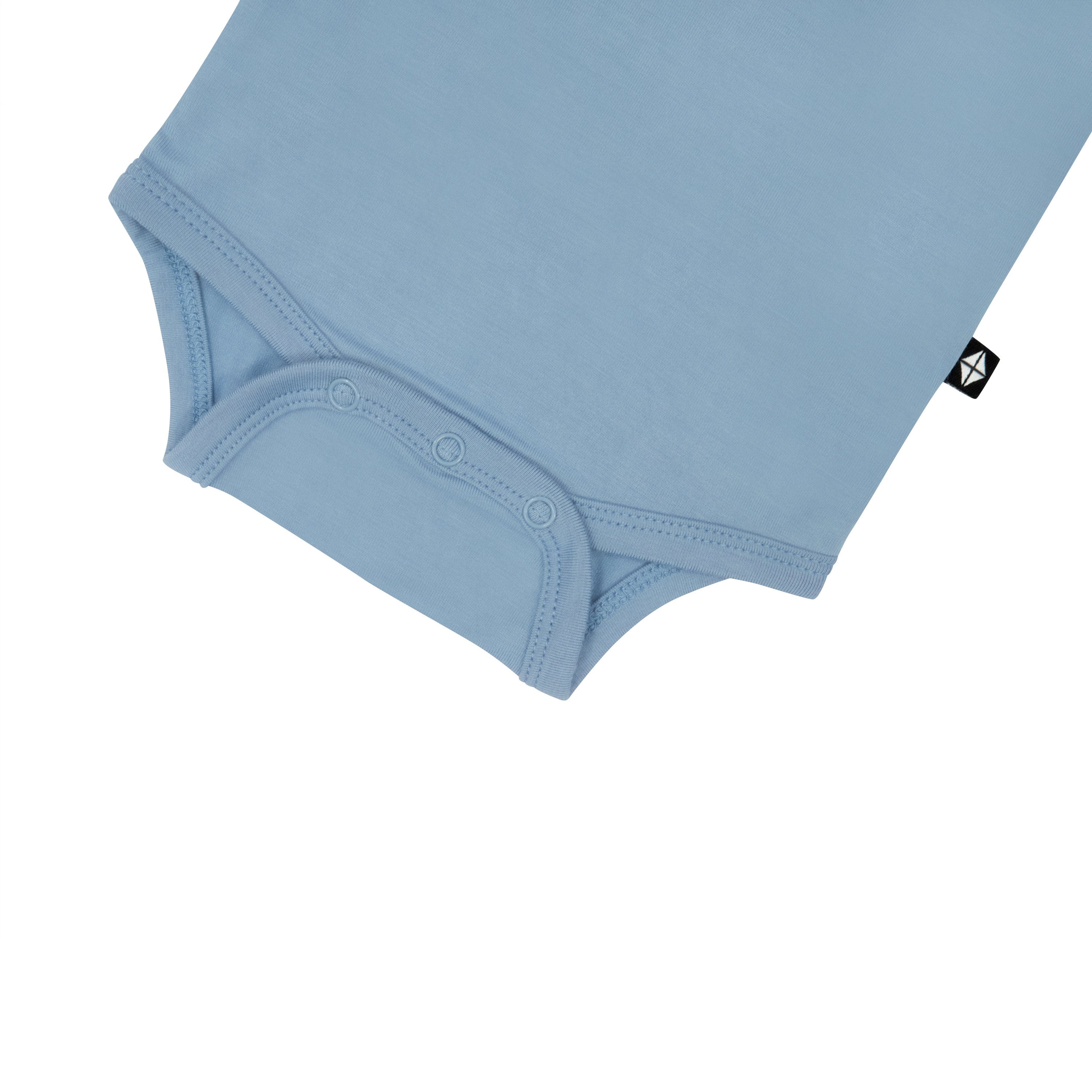 Bottom snaps on Kyte Baby Long Sleeve Bodysuit