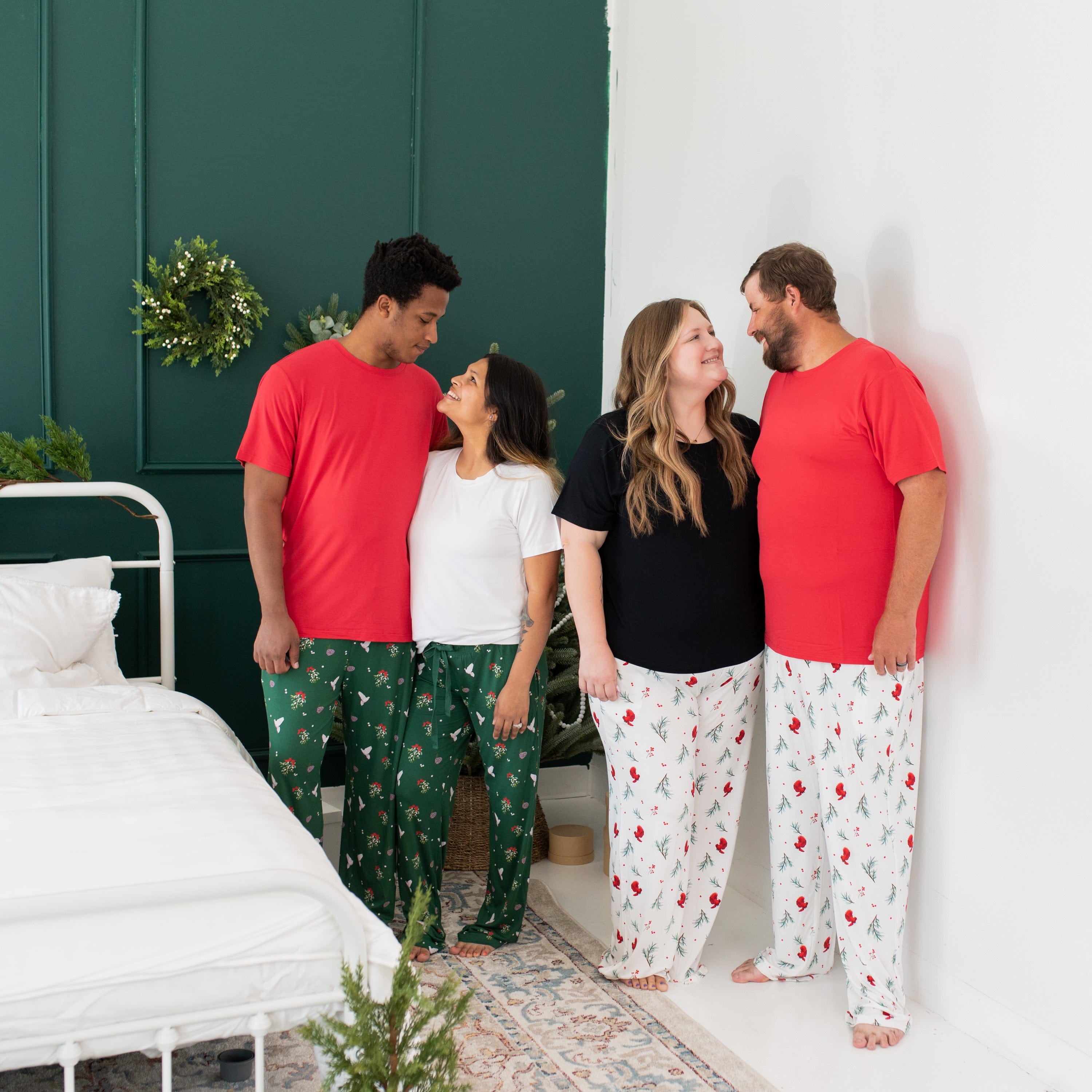 Kyte Baby Men's Lounge Pants Men's Lounge Pants in Mistletoe