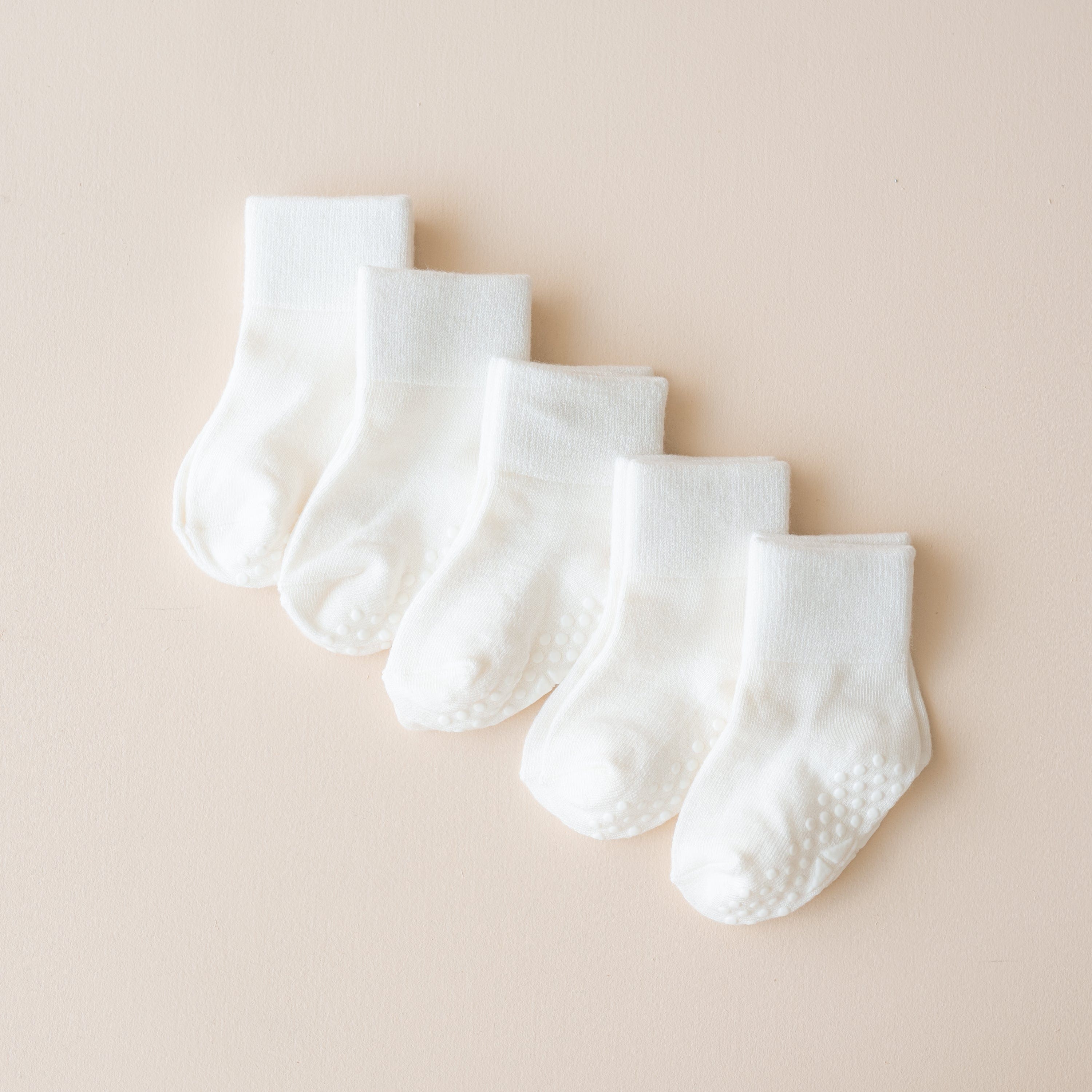 Five Pairs of Kyte Baby Quarter Length Socks in Cloud