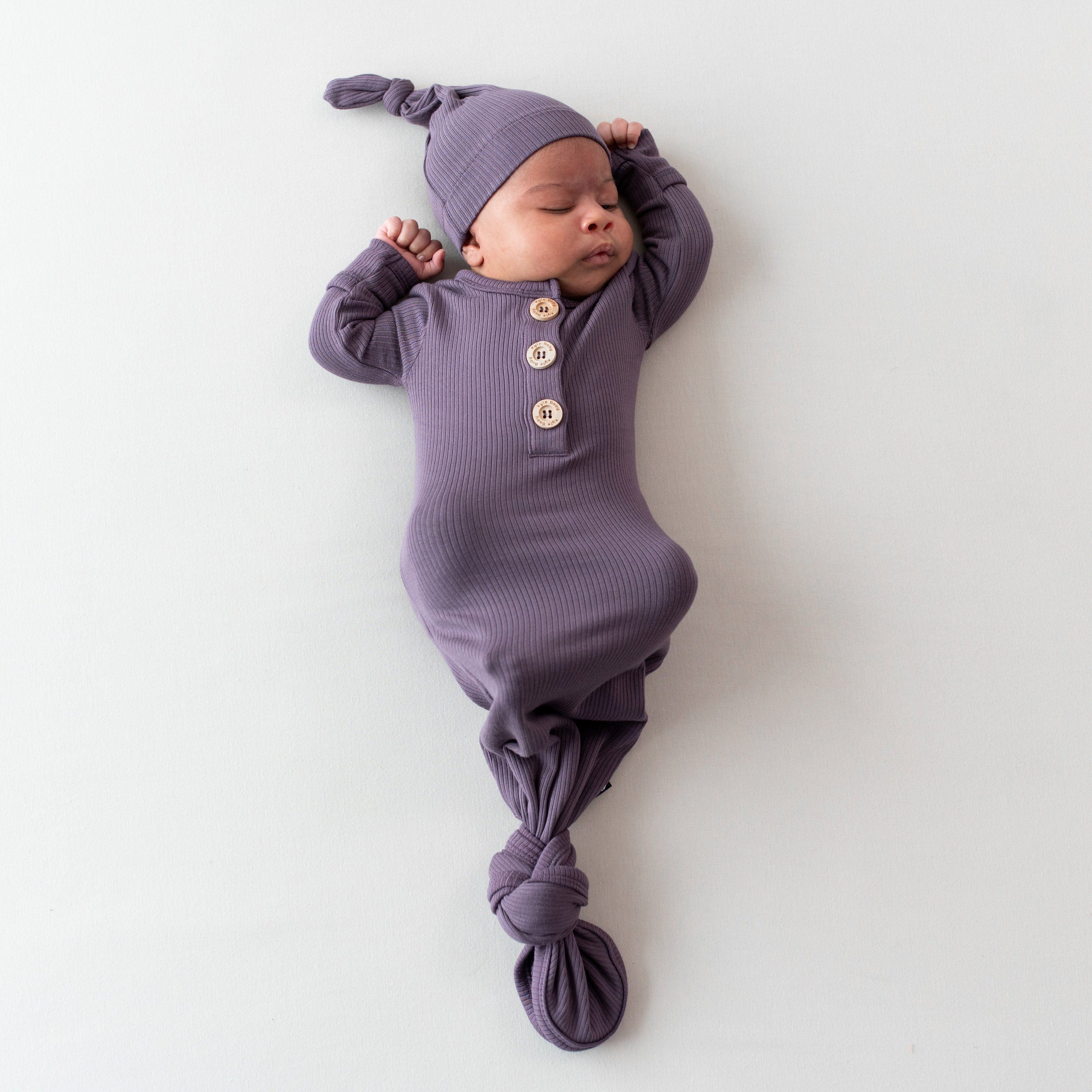 Baby wearing Ribbed Knotted Gown with Hat Set in Currant