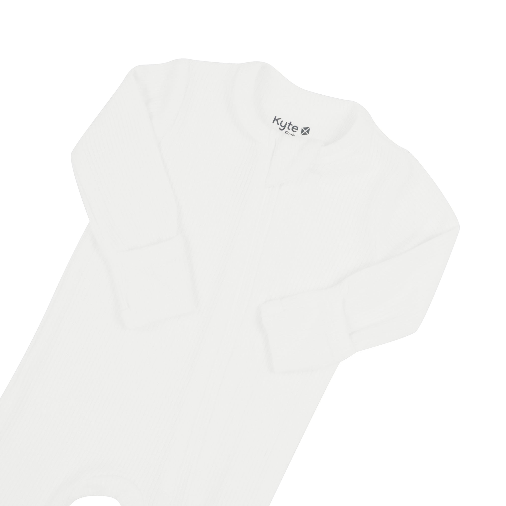 Zipper garage on Kyte Baby Ribbed Zippered Footie in Cloud