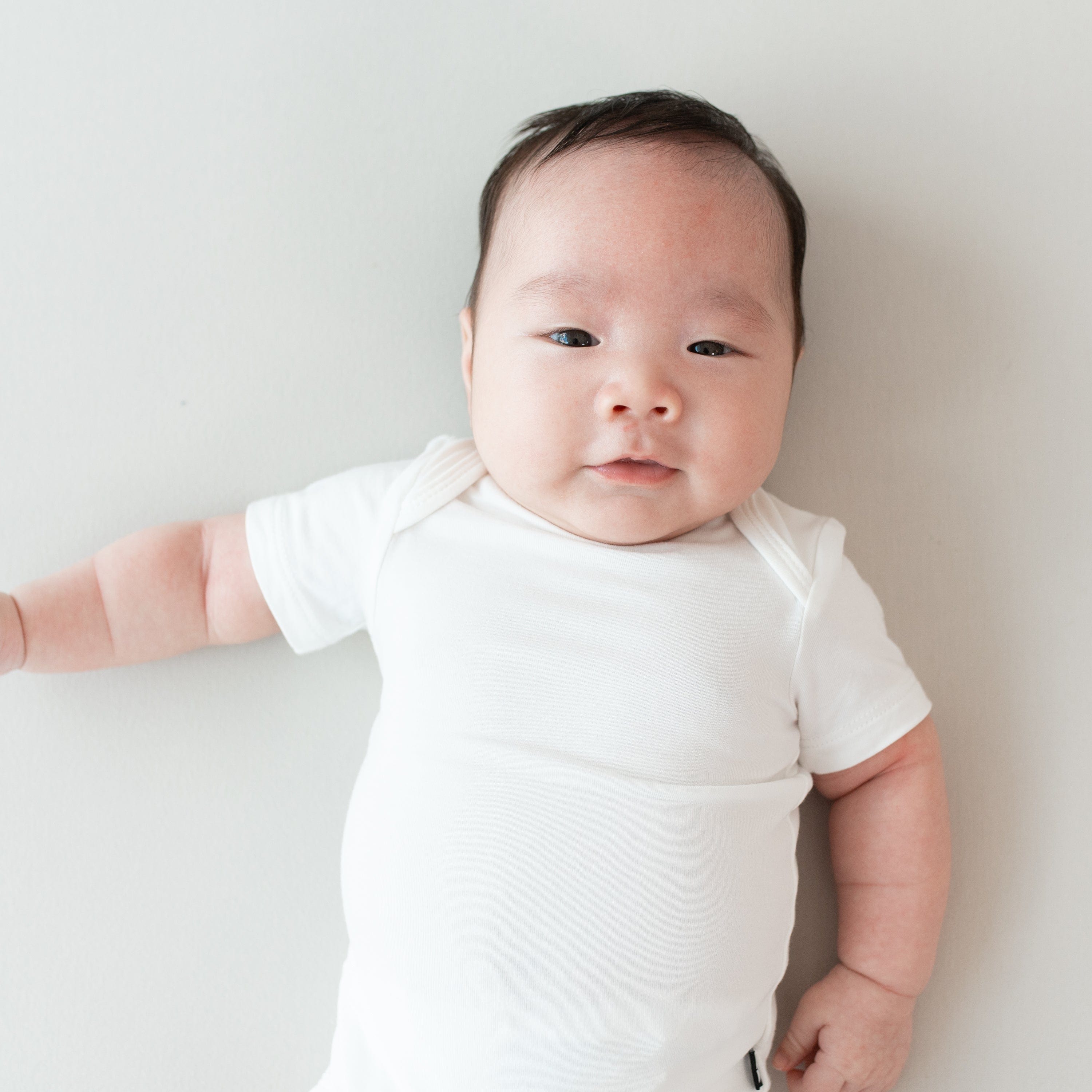 Kyte Baby Short Sleeve Bodysuits Bodysuit in Cloud