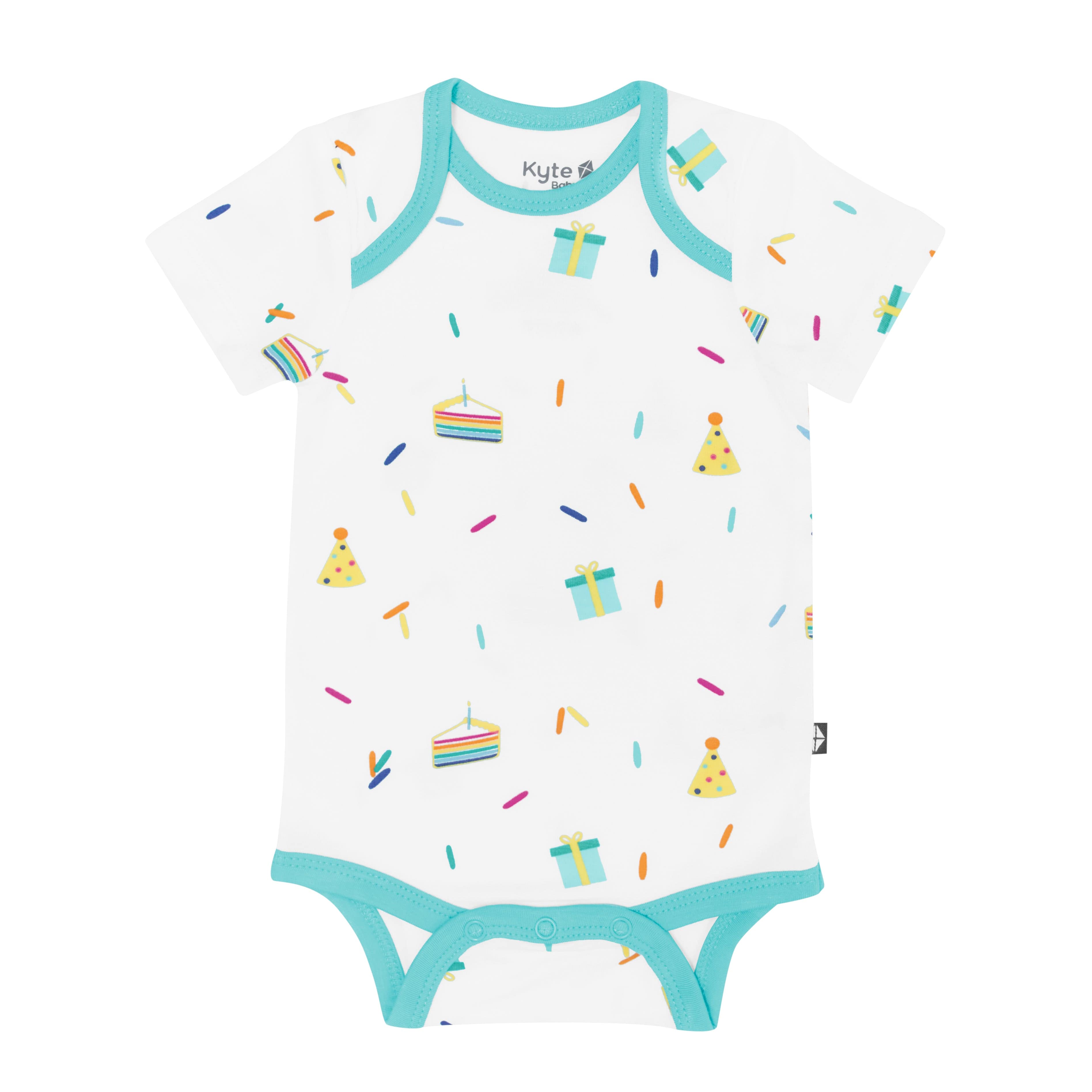 Kyte Baby Short Sleeve Bodysuits Bodysuit in Cloud Party
