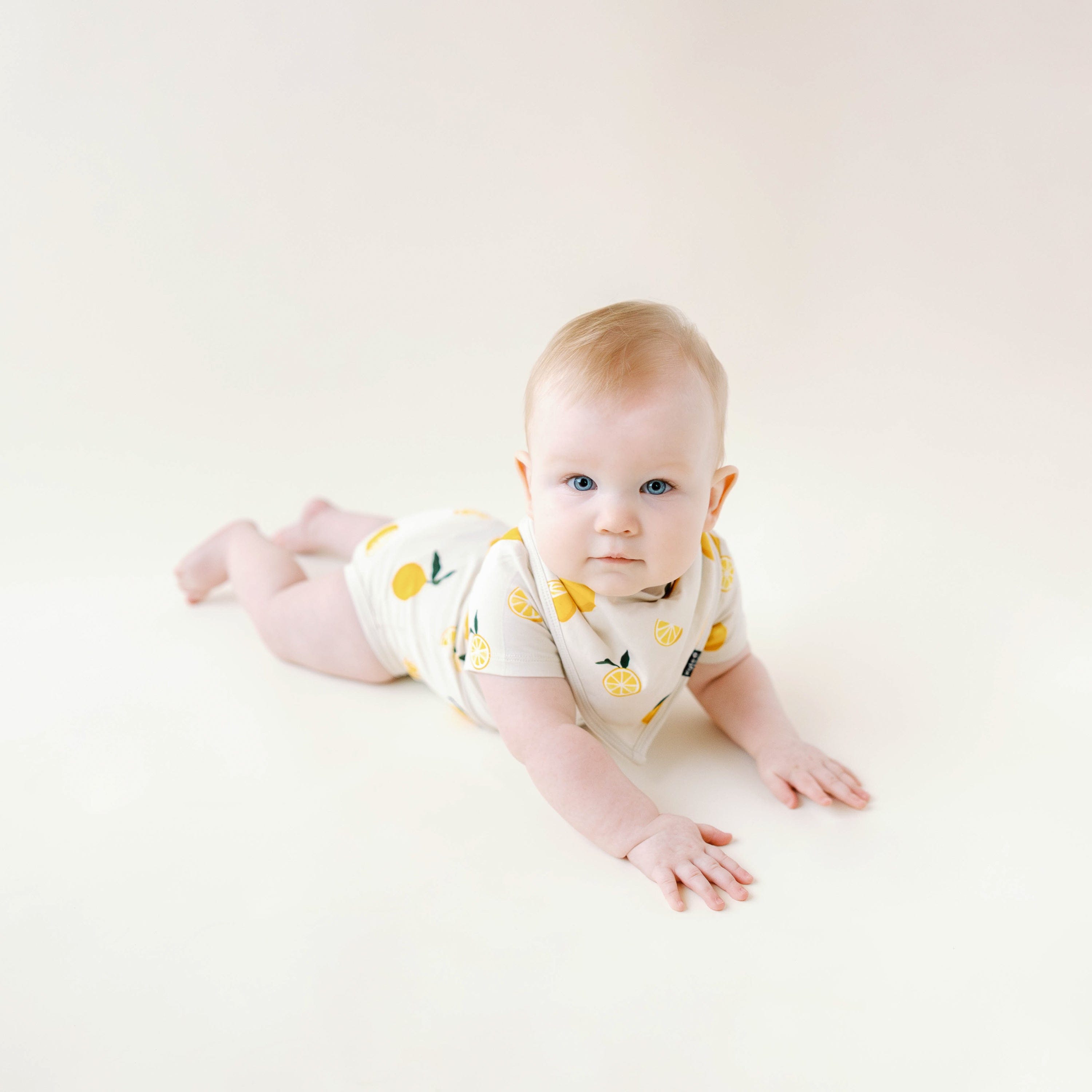Kyte Baby Short Sleeve Bodysuits Bodysuit in Lemon