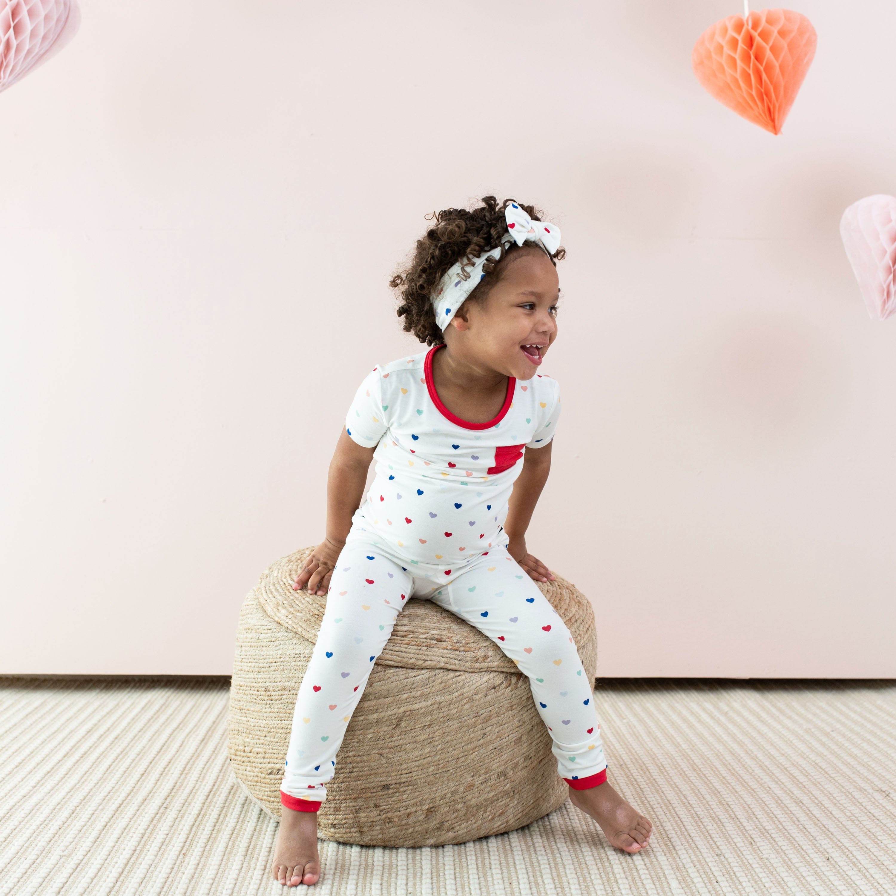 Kyte Baby Short Sleeve with Pants Pajama Short Sleeve with Pants Pajamas in Cloud Rainbow Heart