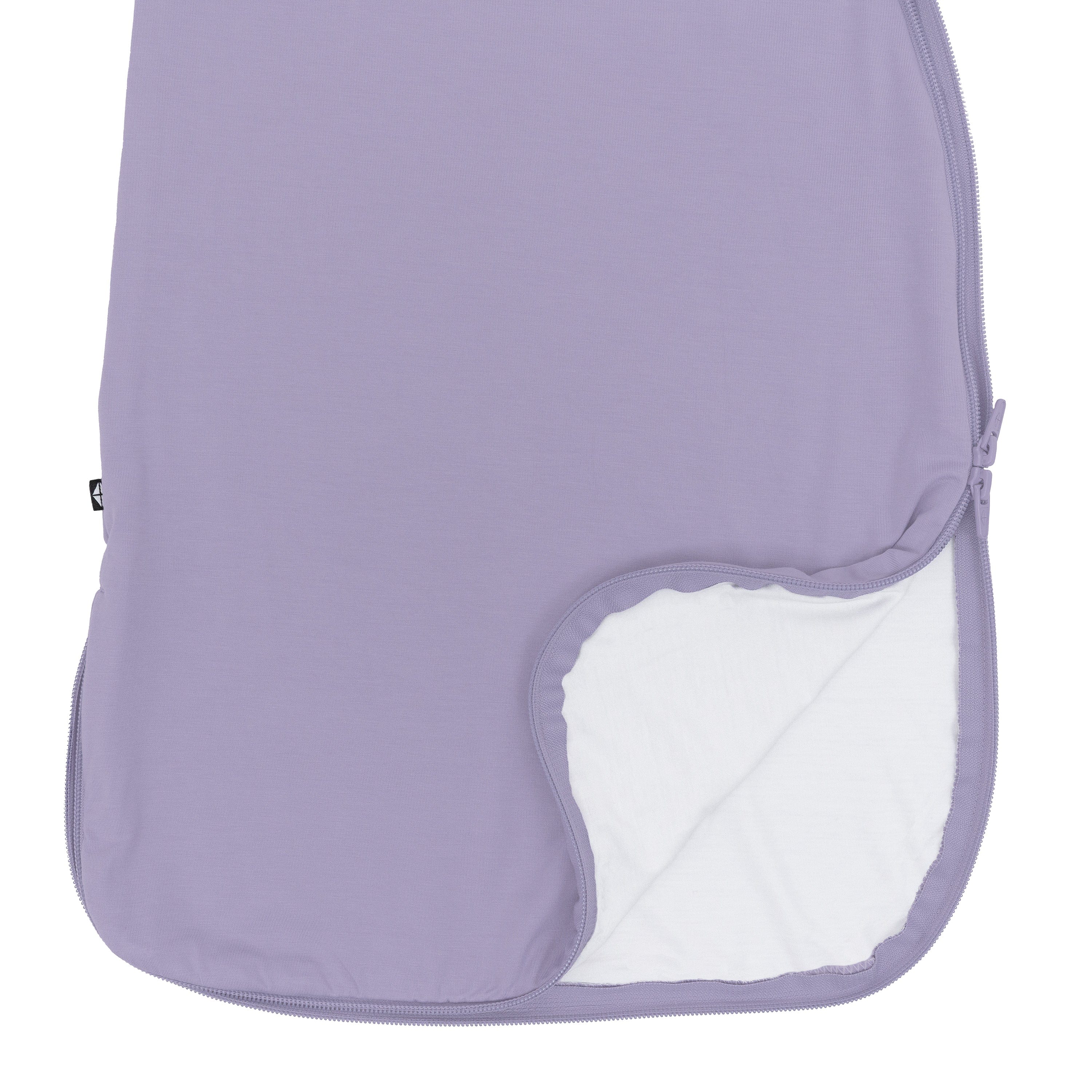 Bottom zipper unzipped showing the dual zipper function on the 0.5 Tog Sleep Bag in Taro
