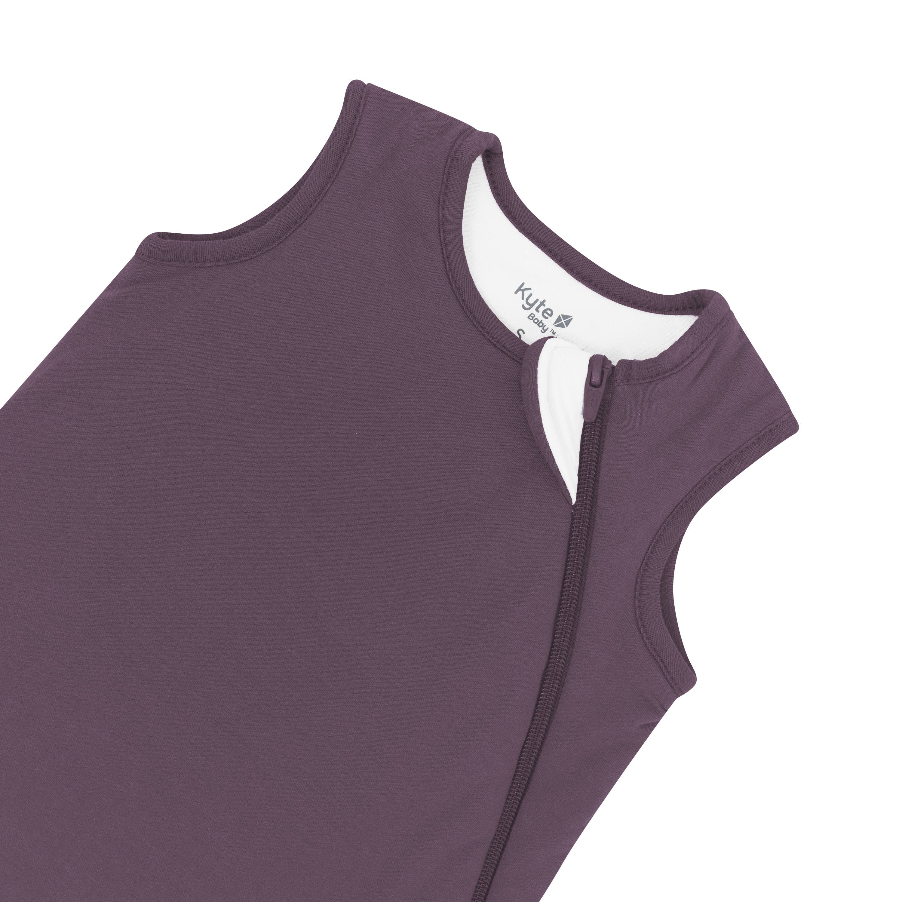 Zipper garage on the Sleep Bag in Currant