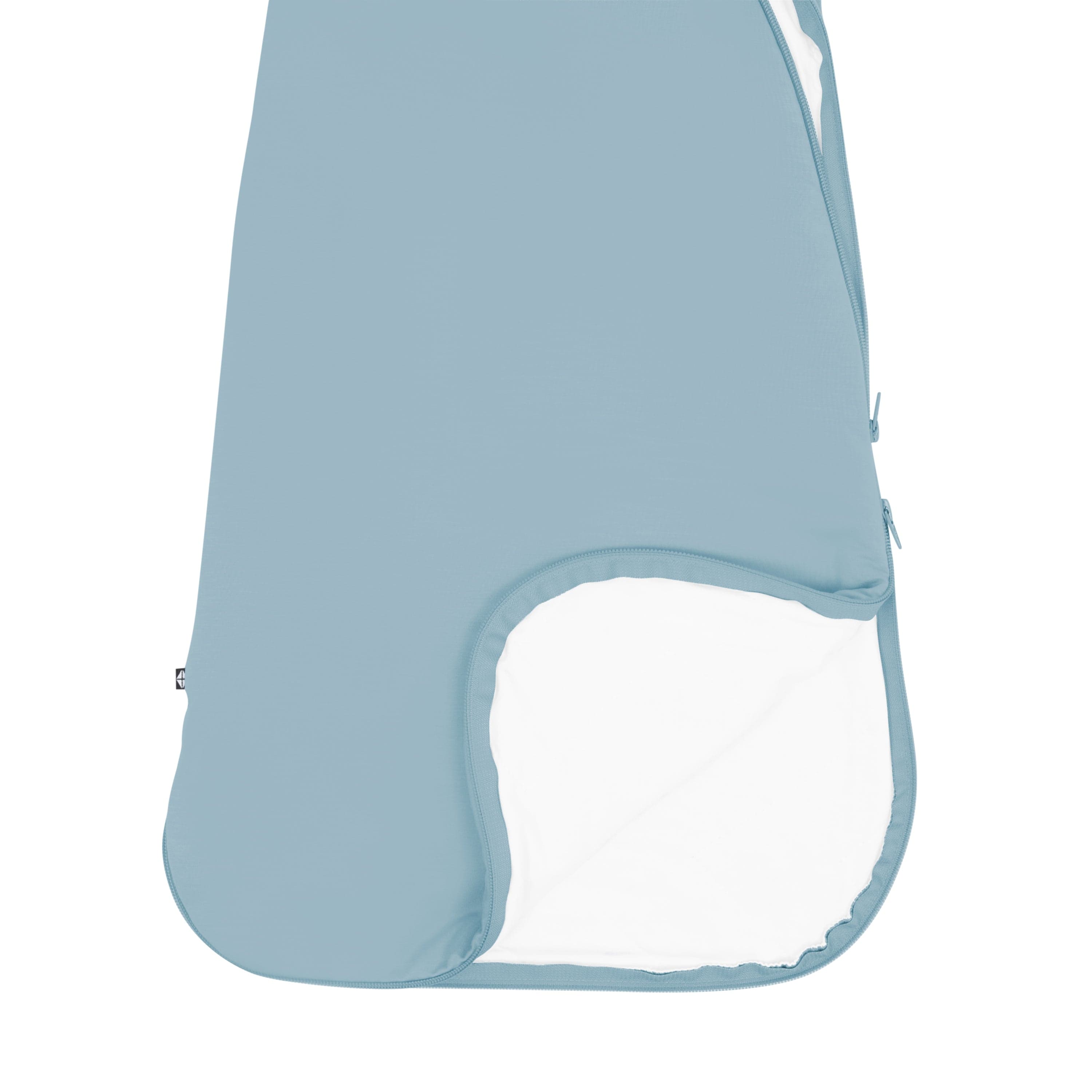 Double zipper on Kyte Baby Sleep Bag in Dusty Blue 1.0