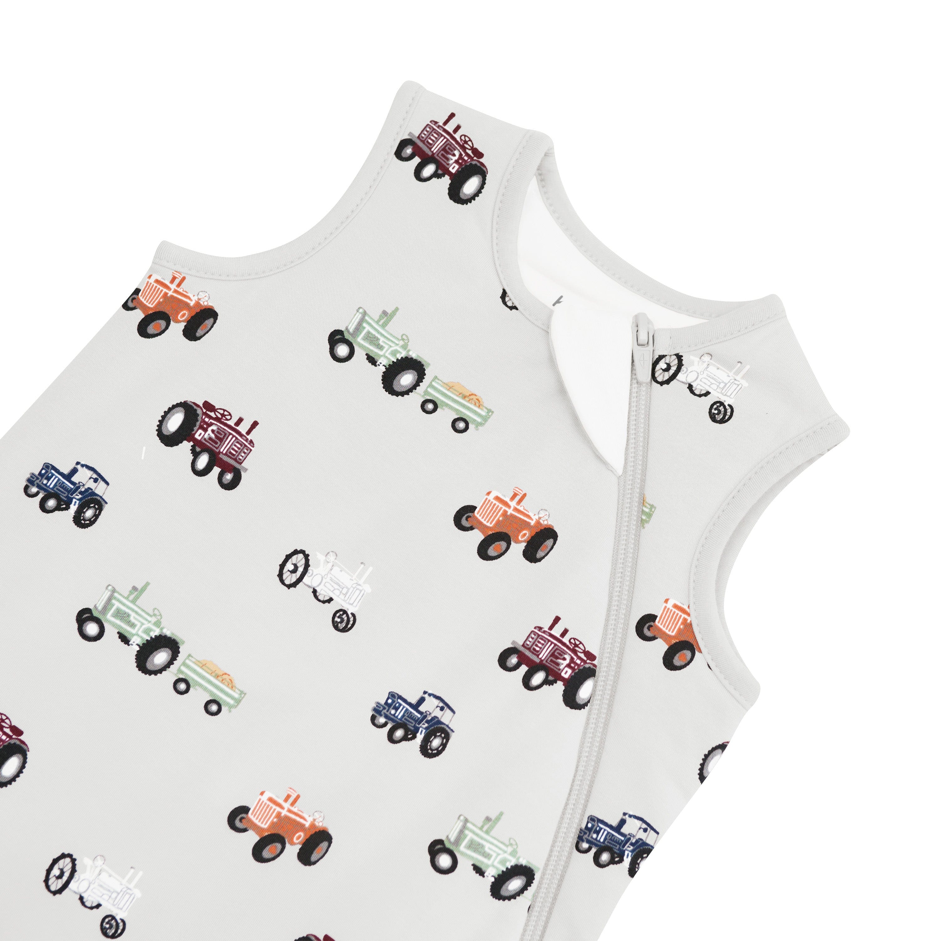 Zipper garage on Kyte Baby Sleep Bag in Tractor 1.0