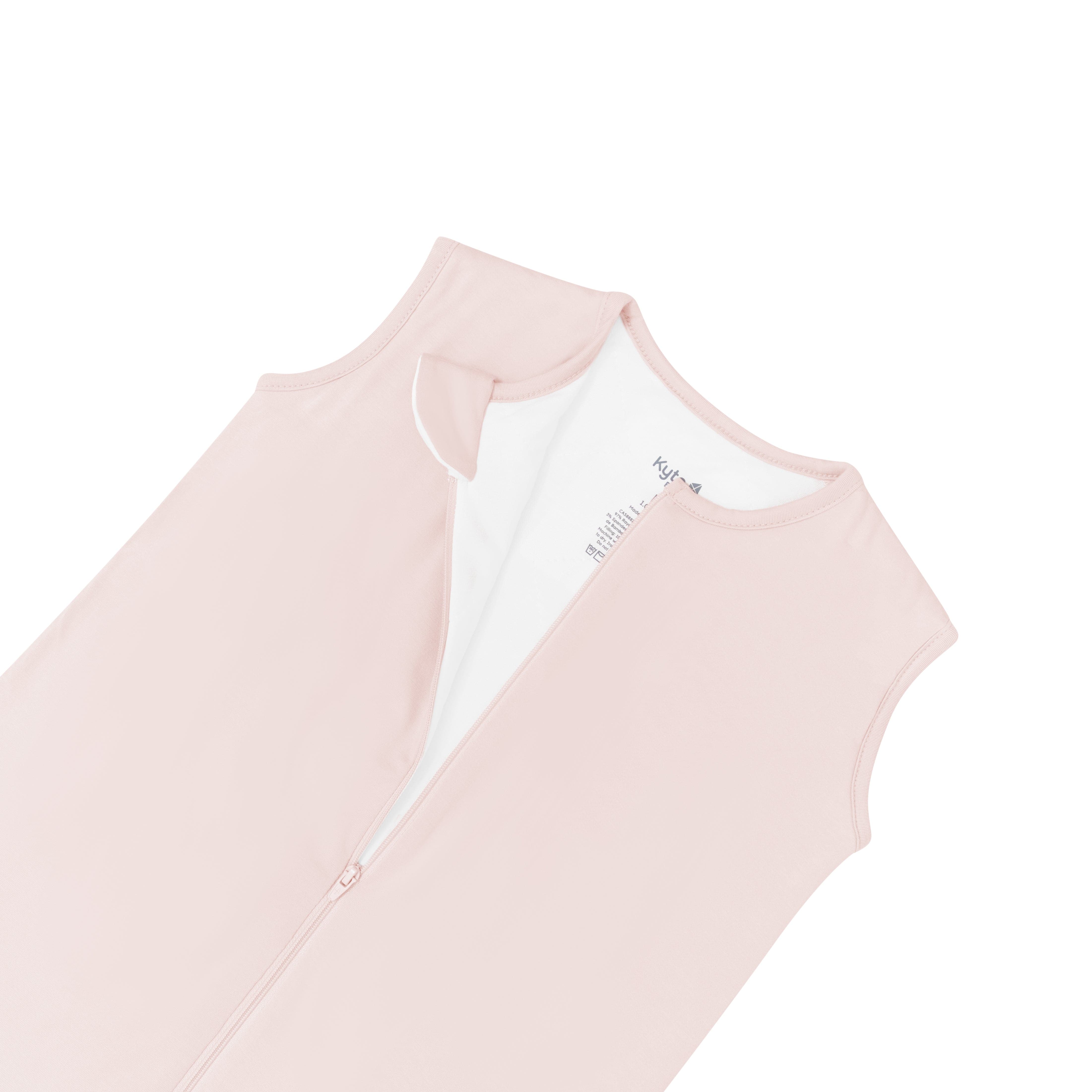 Dual zipper on Kyte Baby Sleep Bag Walker in Blush 2.5