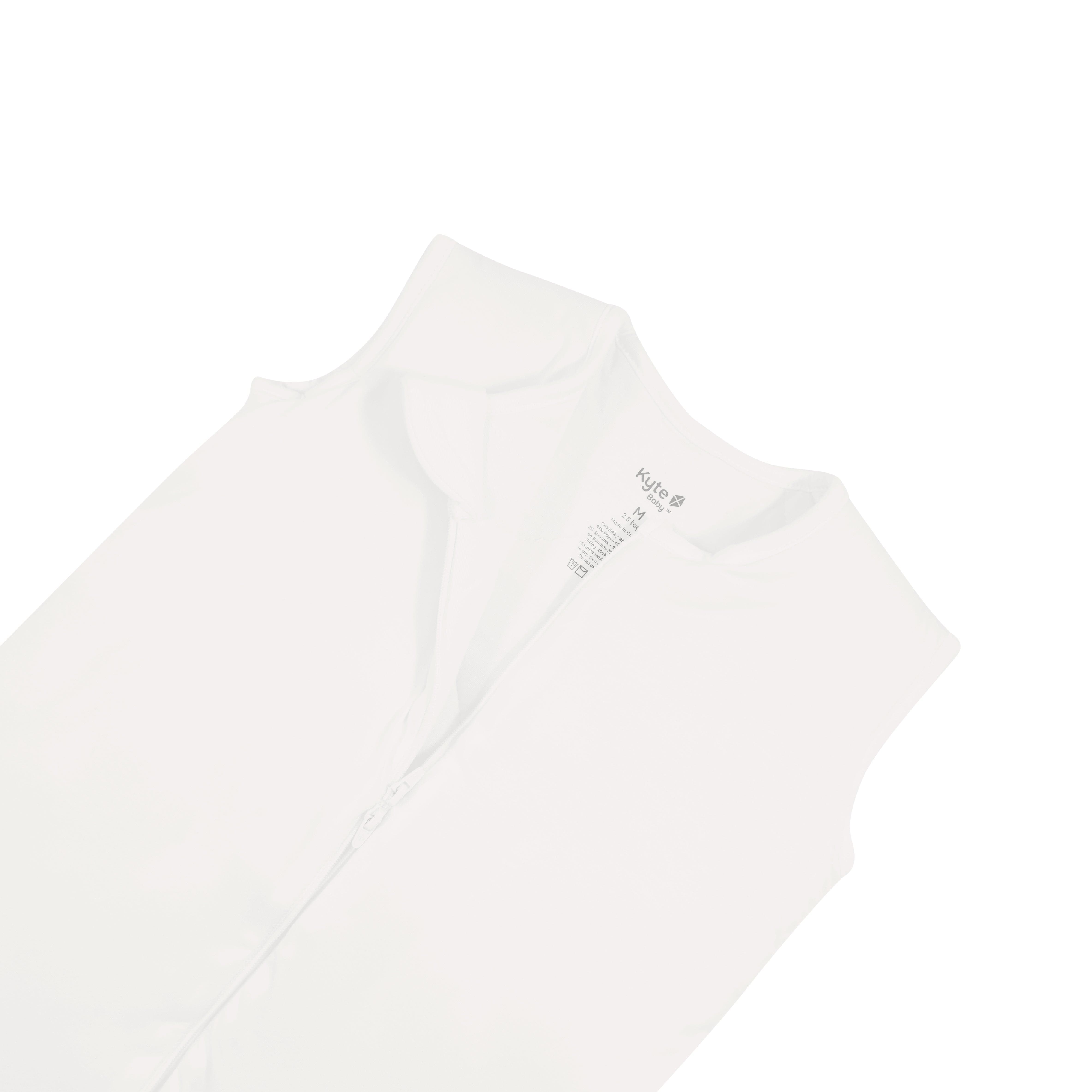 Dual zipper on Kyte Baby Sleep Bag Walker in Cloud 2.5