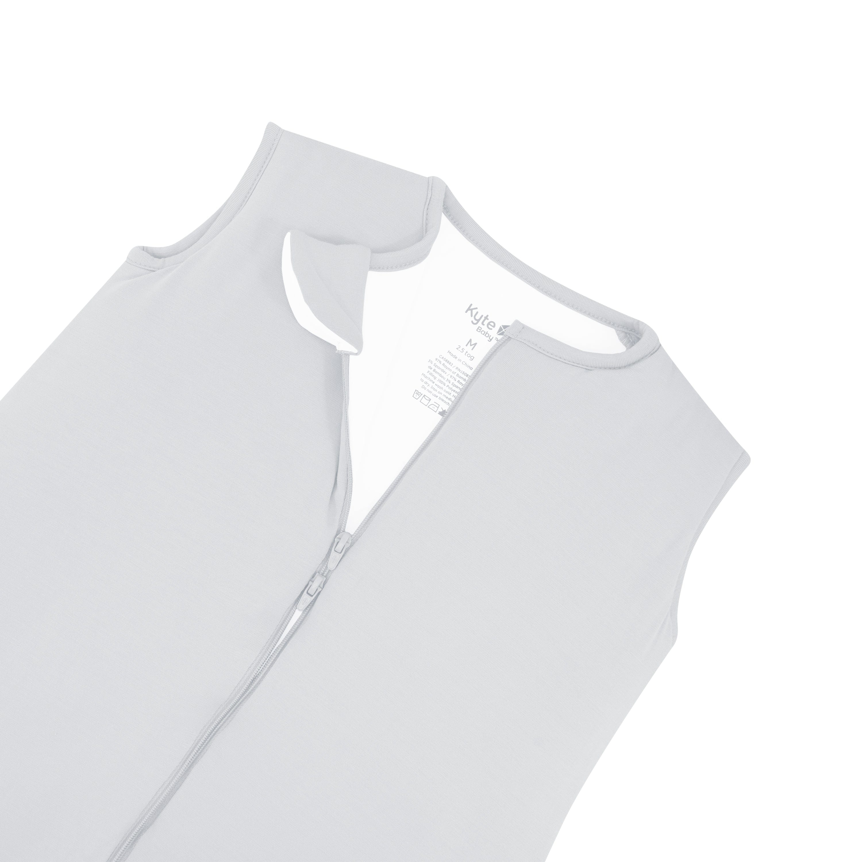 Double zipper shown on the Sleep Bag Walker in Storm 2.5