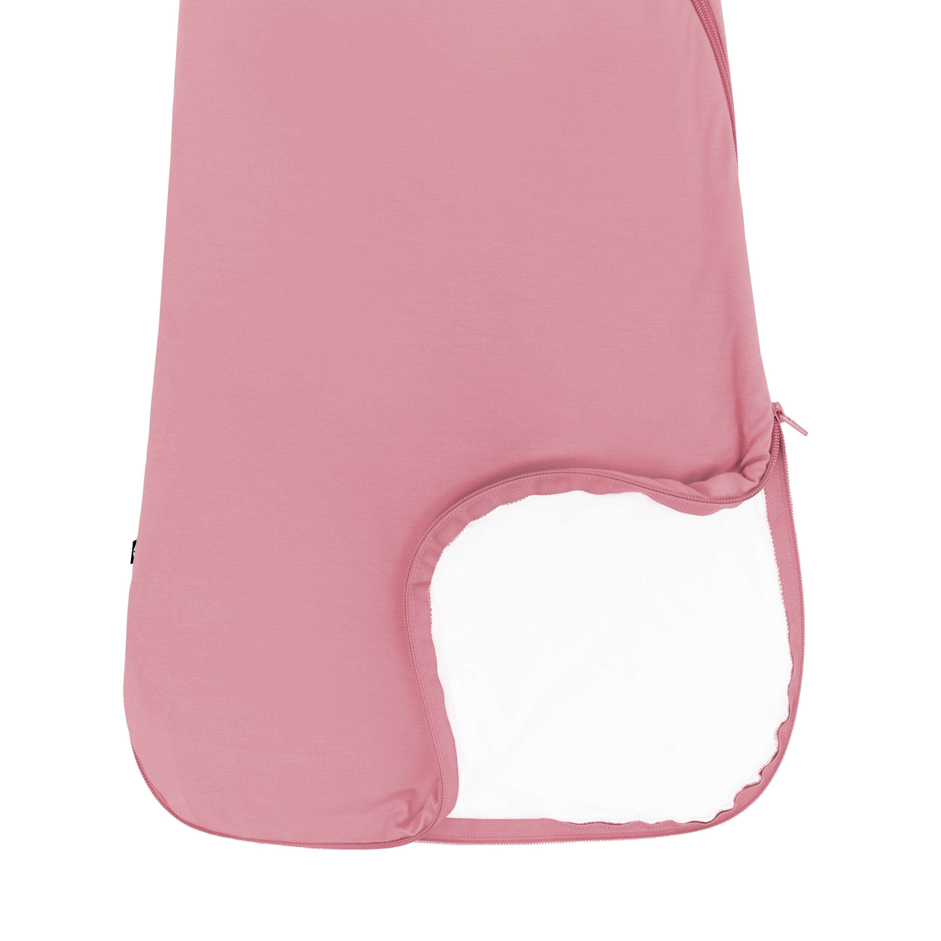 Double zipper shown on the Slumber Bag in Apple Blossom