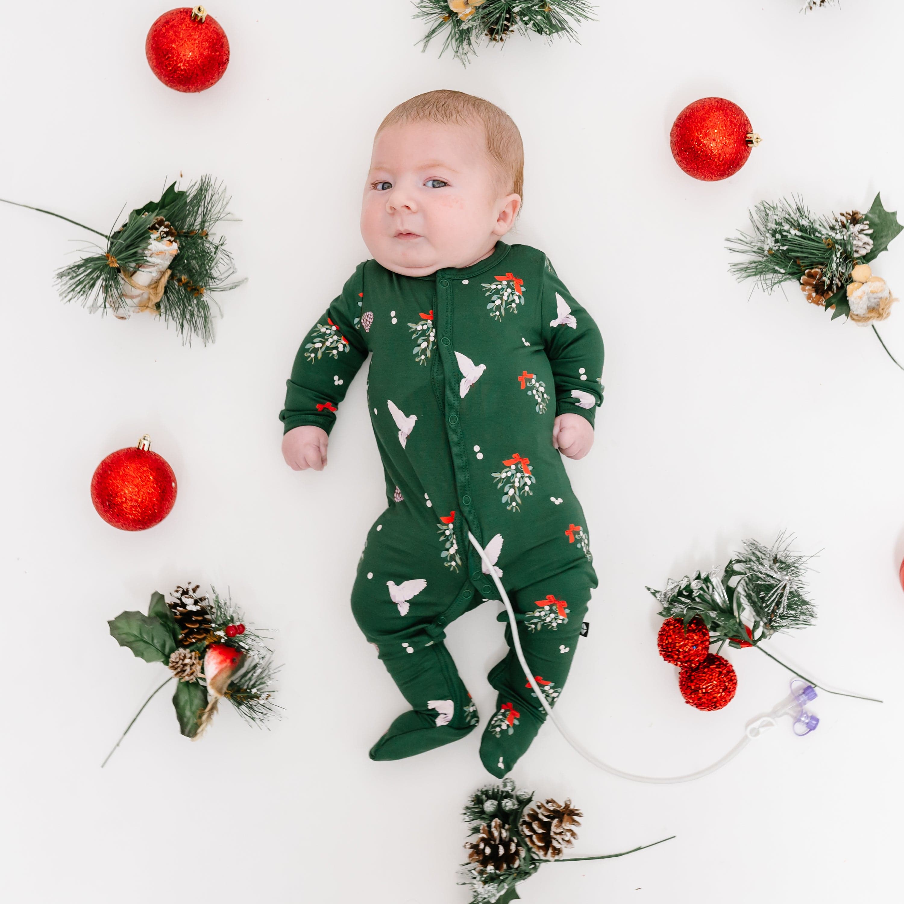 Kyte Baby Snap Footies Footie in Mistletoe