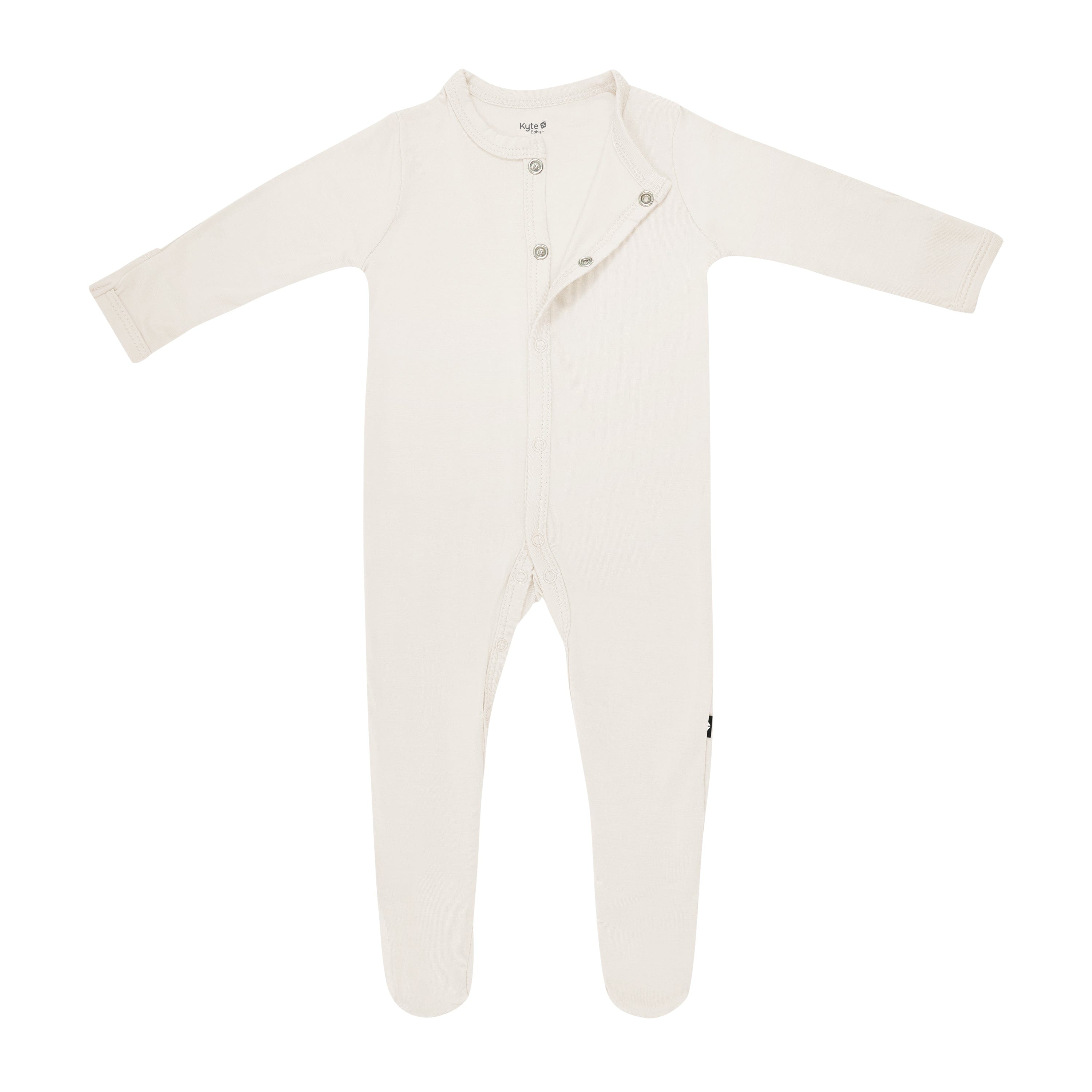 Snap closure on Kyte Baby Footie in Oat