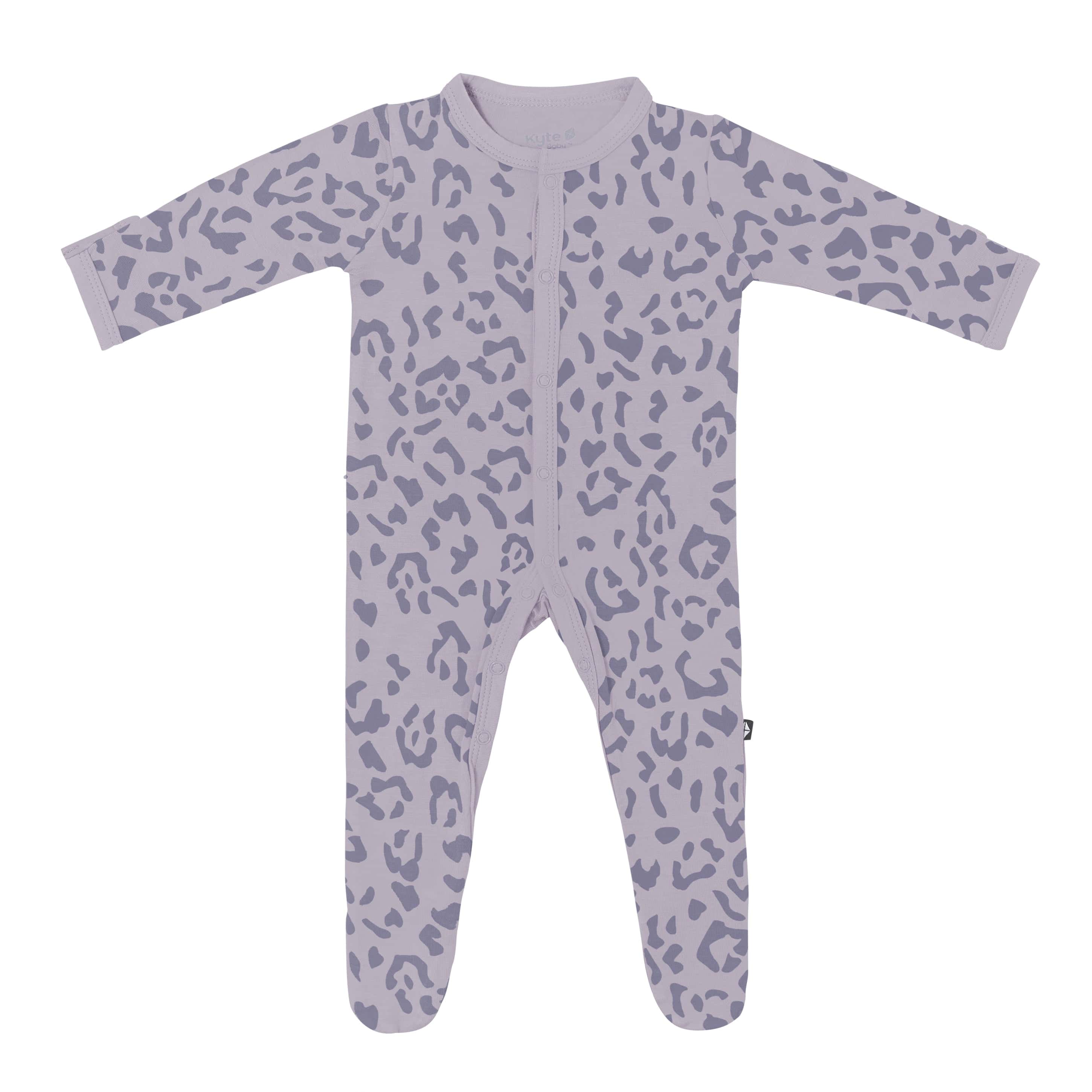 Kyte Baby Snap Footies Footie in Taro Leopard