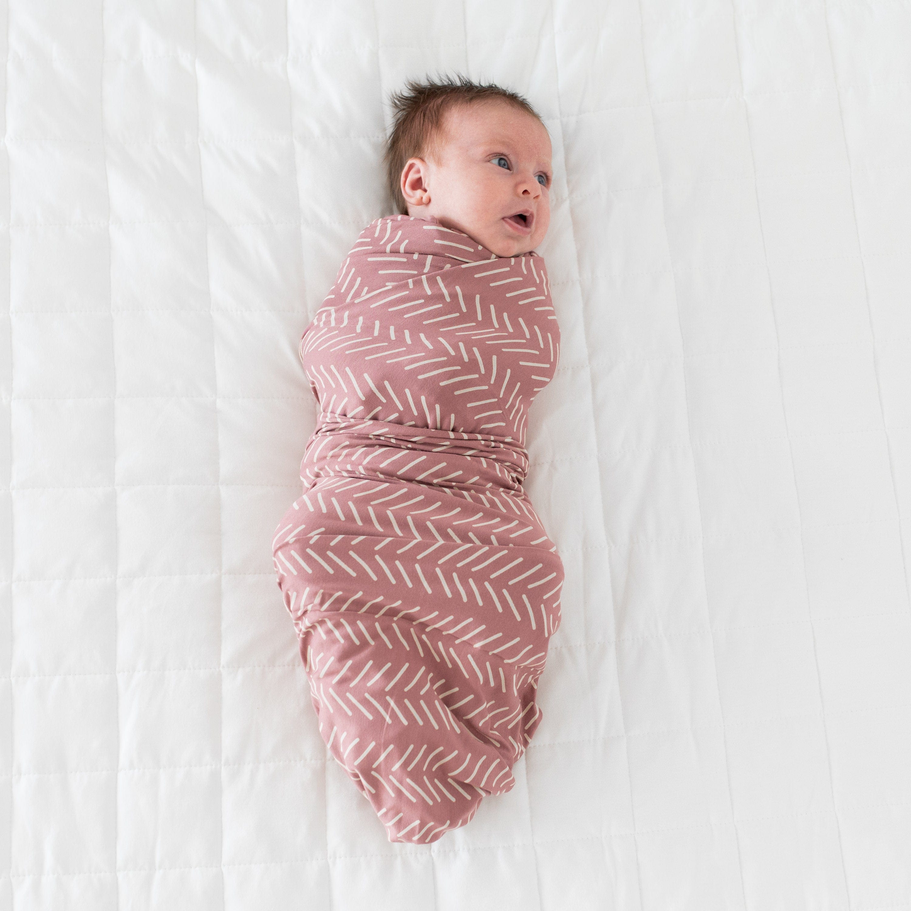Kyte Baby Swaddling Blanket Dusty Rose Herringbone / Infant Swaddle Blanket in Dusty Rose Herringbone