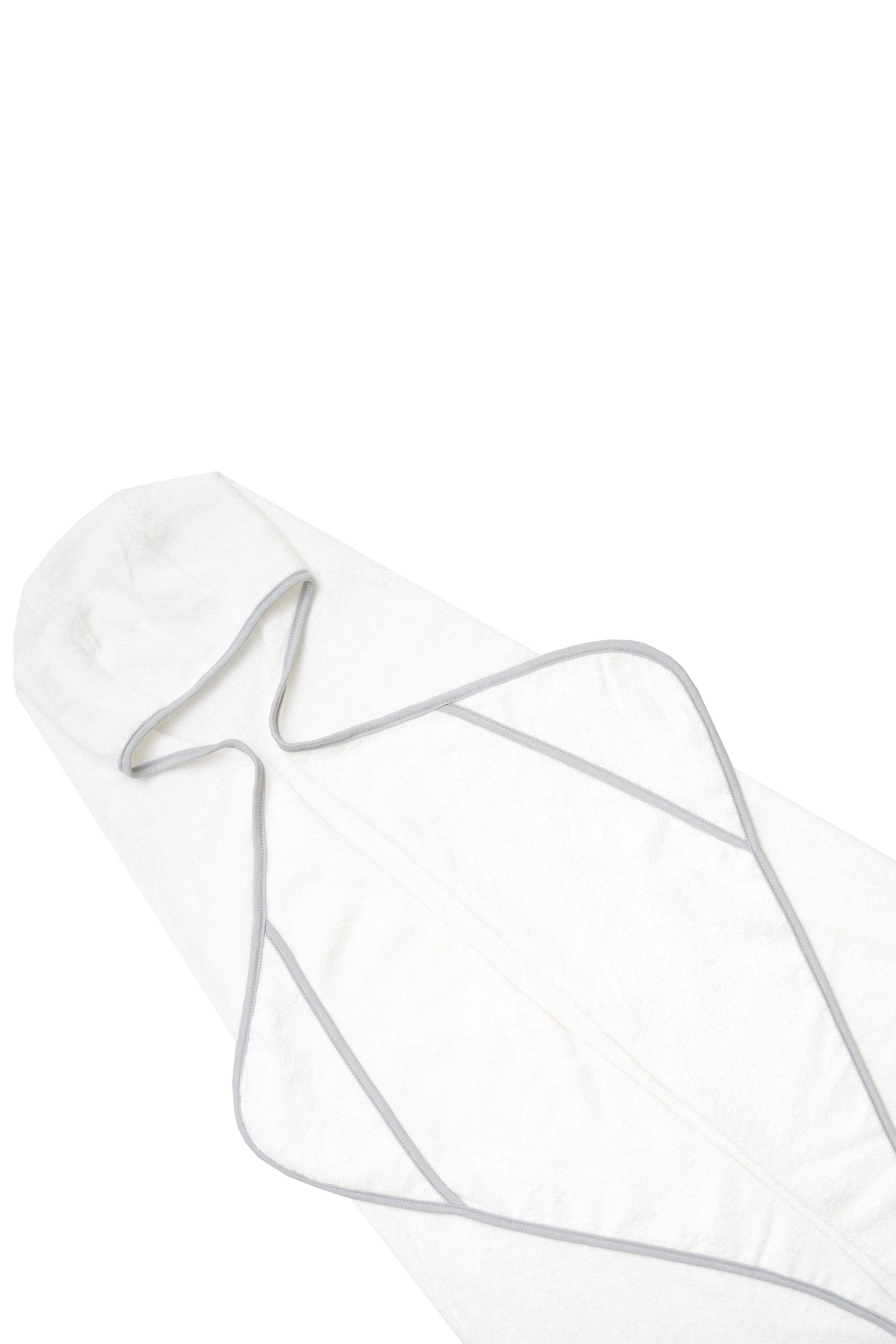 Pocket inserts on Kyte Baby Toddler Hooded Bath Towel in Cloud with Storm Trim