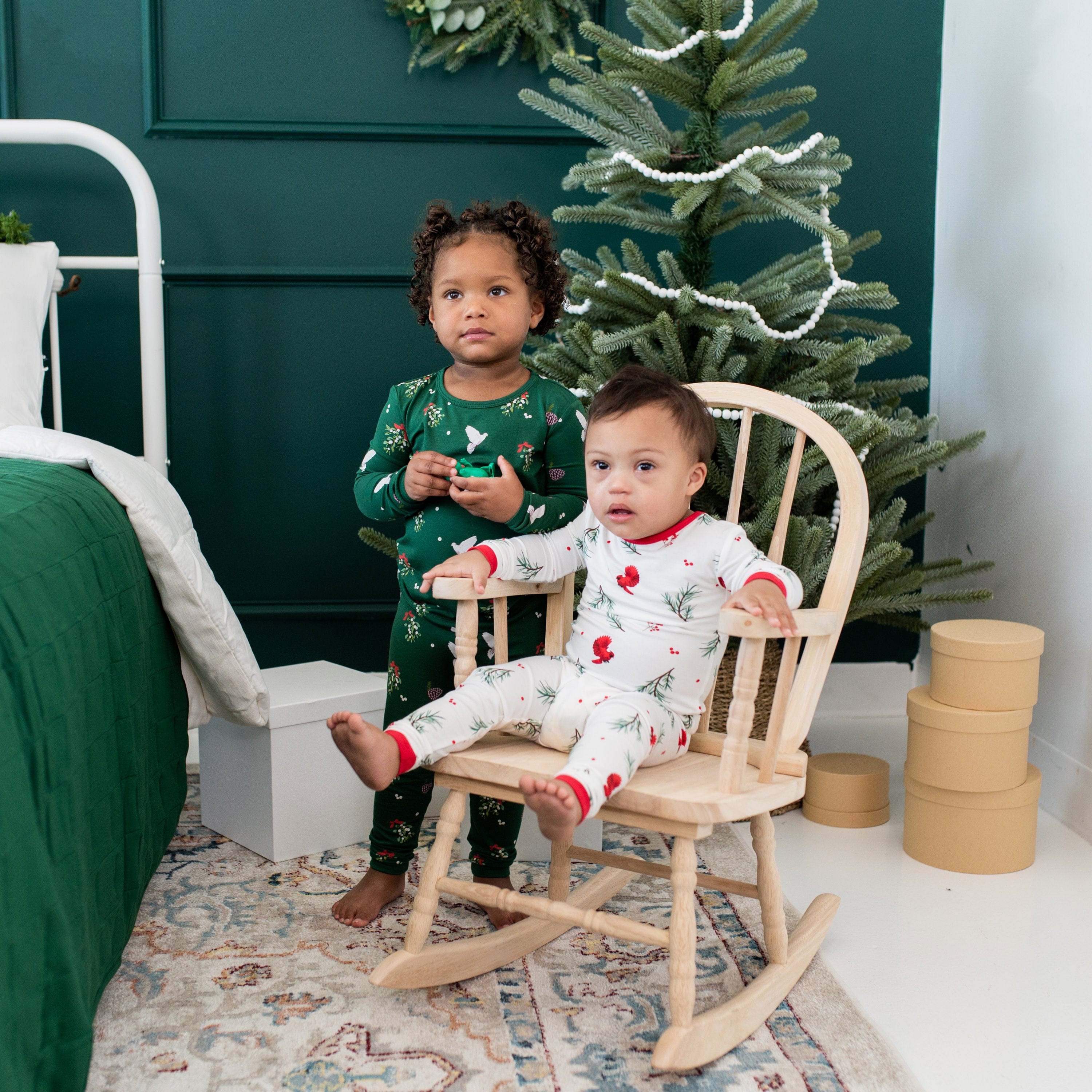 Kyte Baby Toddler Long Sleeve Pajamas Long Sleeve Pajamas in Mistletoe