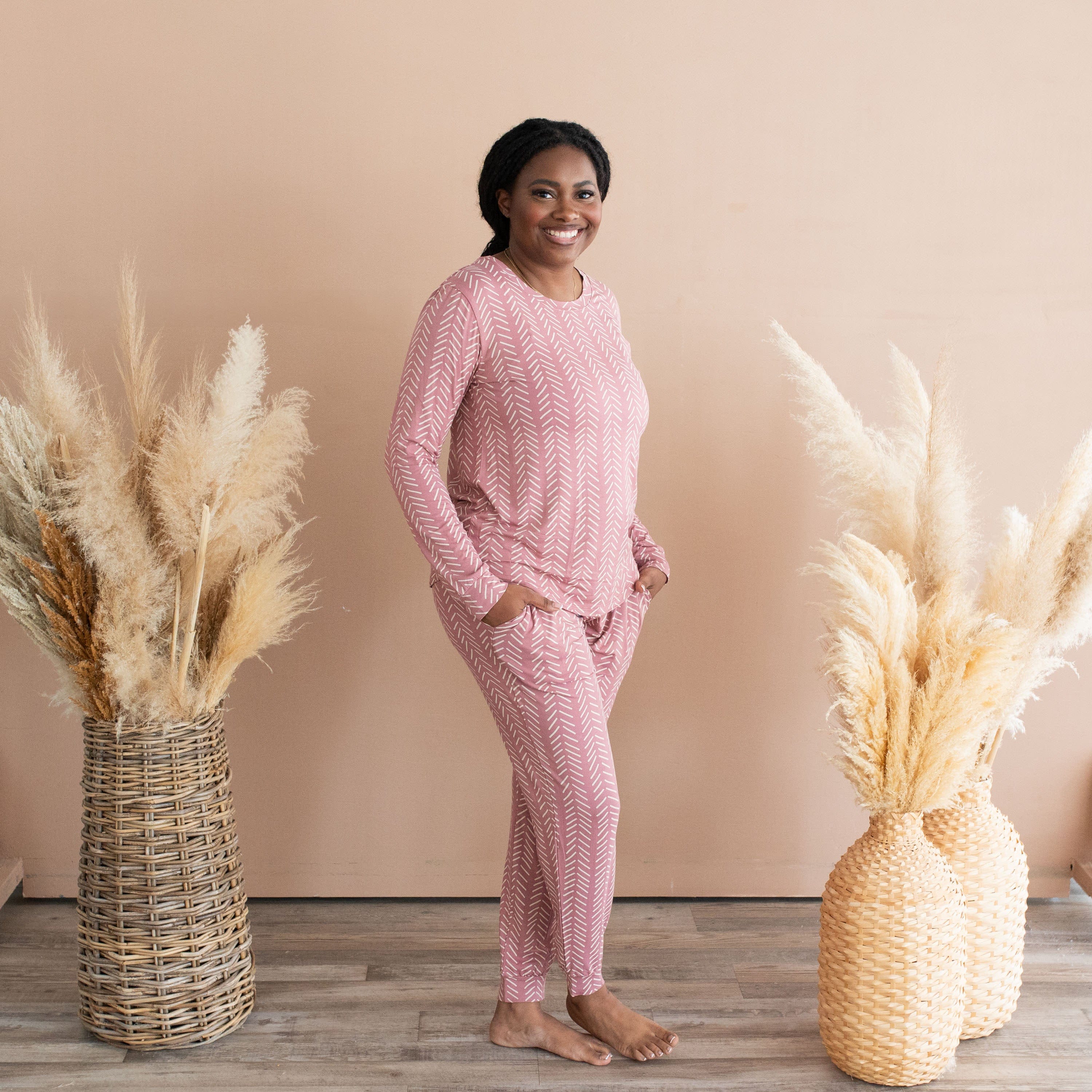 Kyte Baby Women's Jogger Pajama Set Women's Jogger Pajama Set in Dusty Rose Herringbone