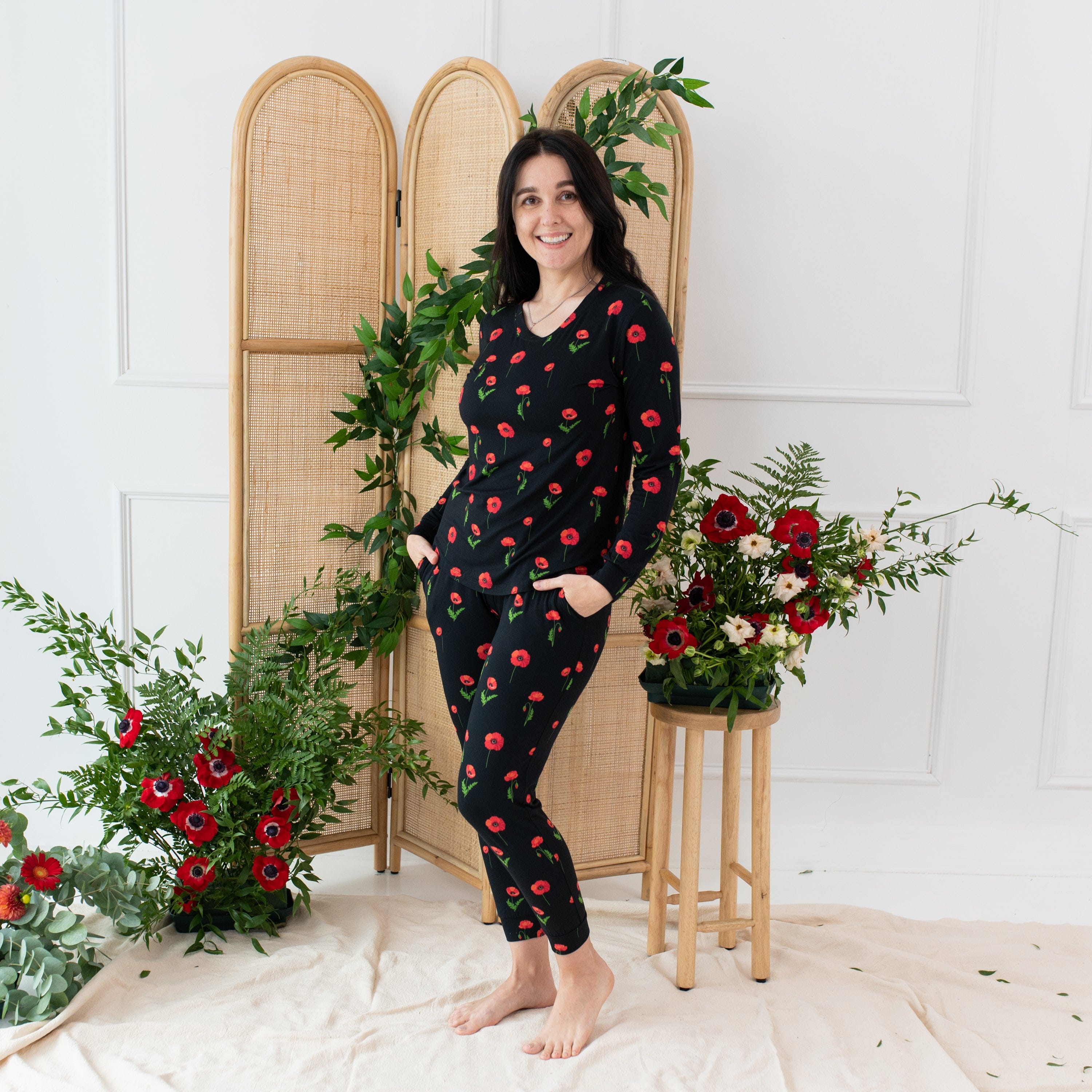 Kyte Baby Women's Jogger Pajama Set Women's Jogger Pajama Set in Midnight Poppies